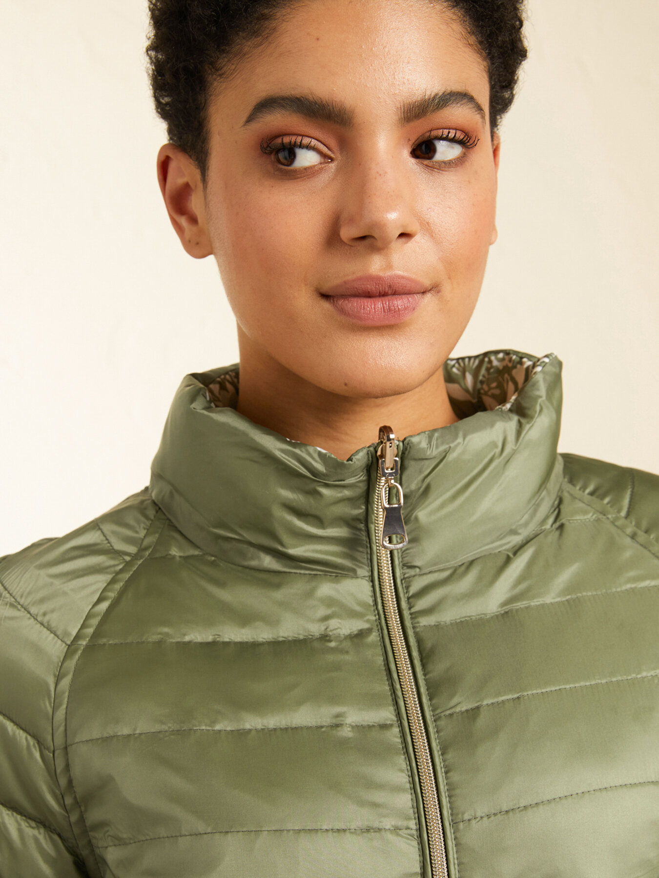 Lightweight reversible jacket image number 2