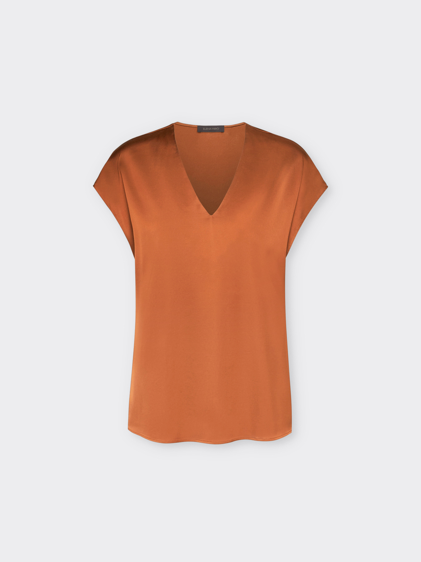 Blusa de cetim com decote em V image number 4