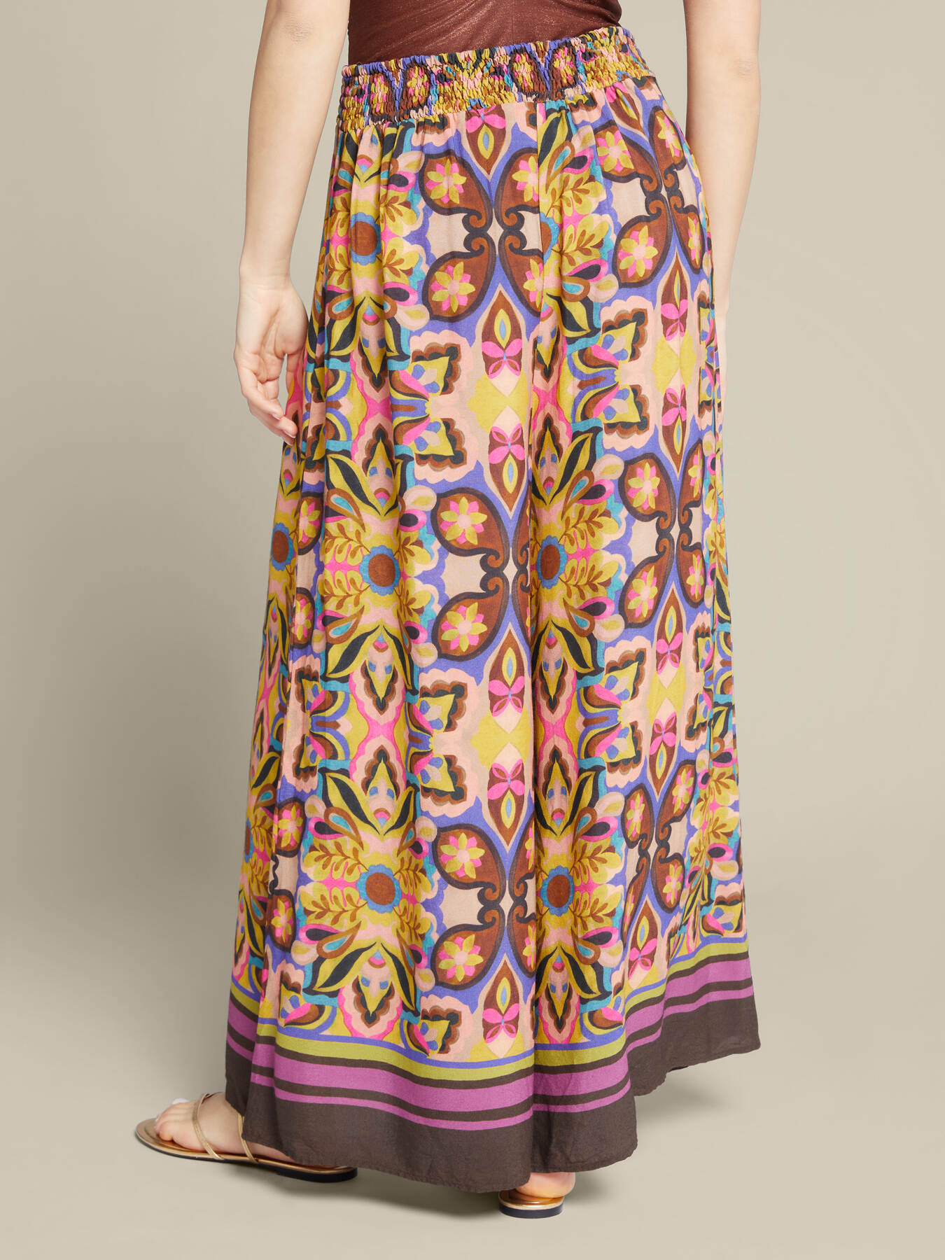 Pantalon cache-maillot large imprim&eacute; image number 2