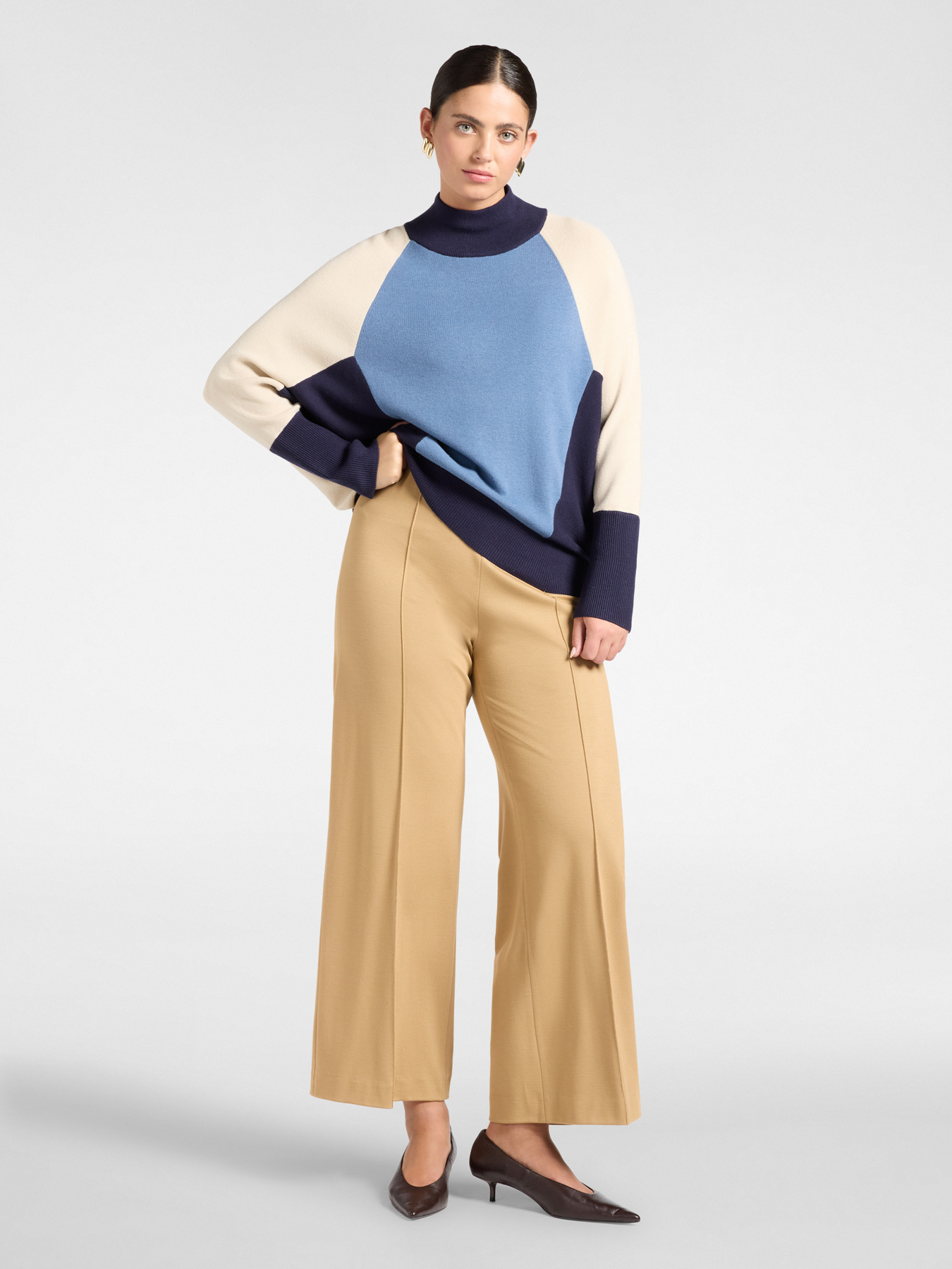 Colorblock-Rollkragenpullover mit Raglan&auml;rmeln image number 2