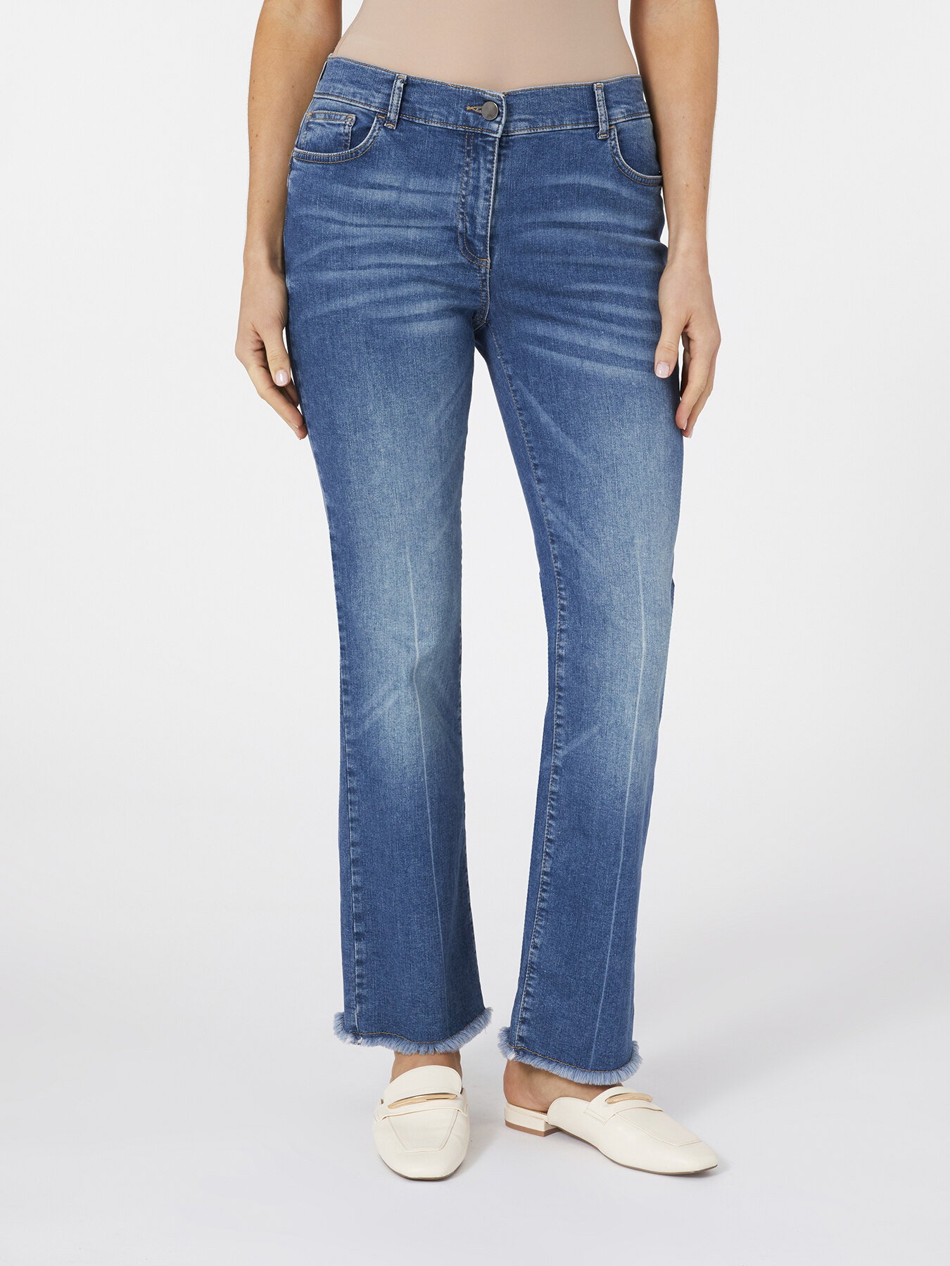 Jeans kick flare effetto vintage image number 2