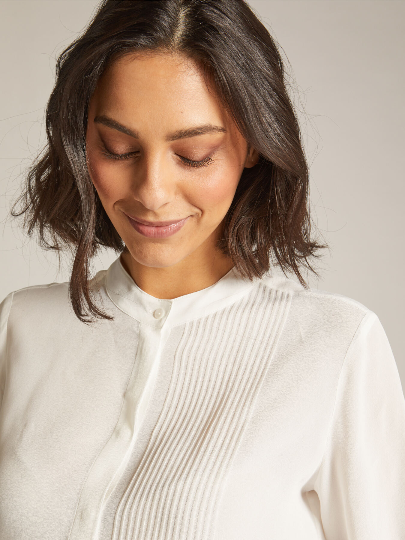 Camicia con piccole pieghe image number 3