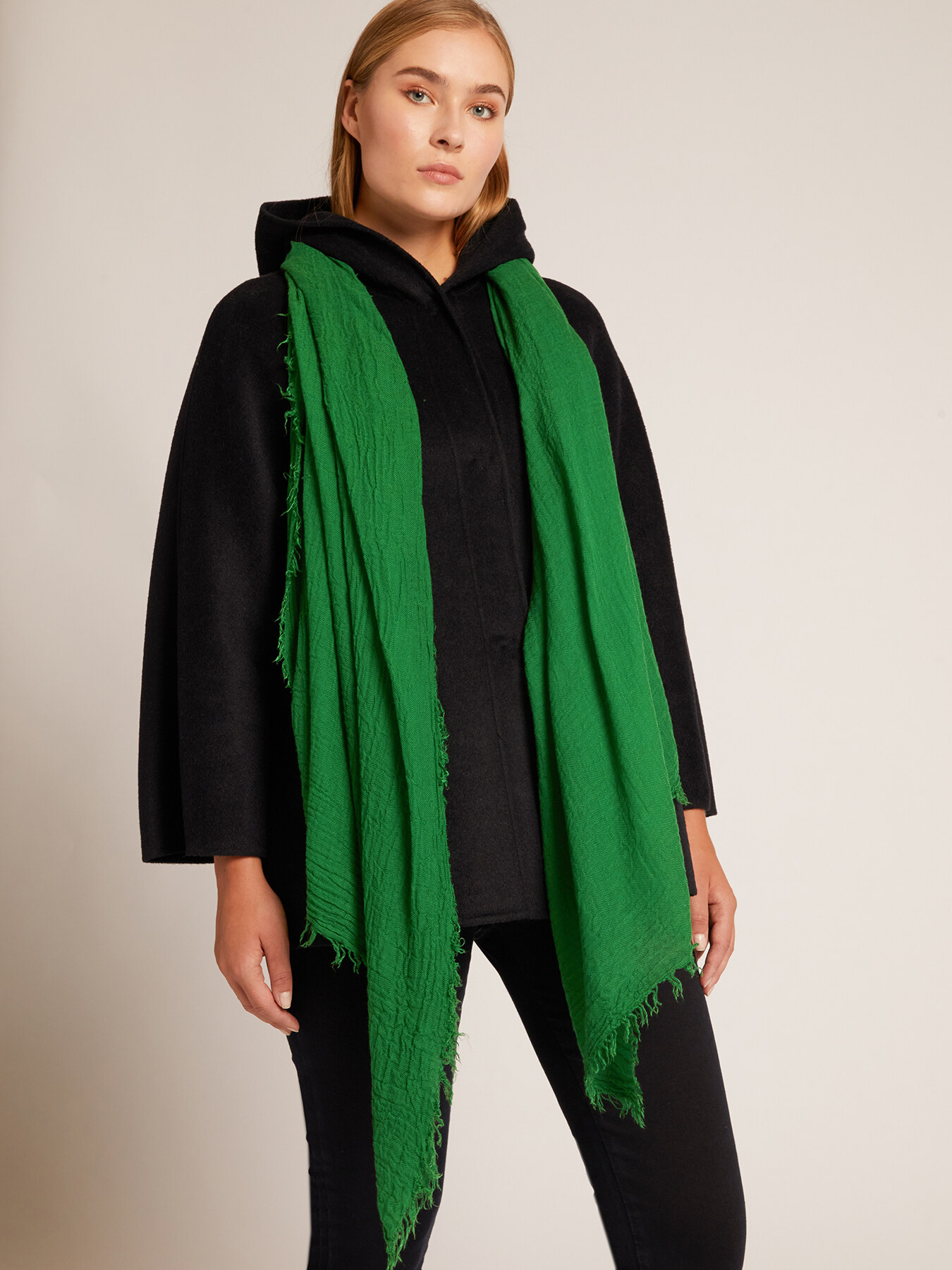 Bunter Schal mit Crinkle-Effekt image number 2