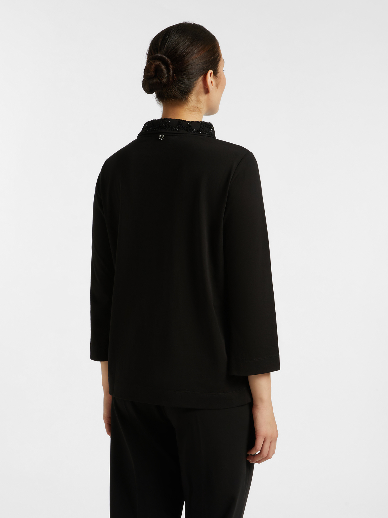 T-shirt avec col brod&eacute; image number 1