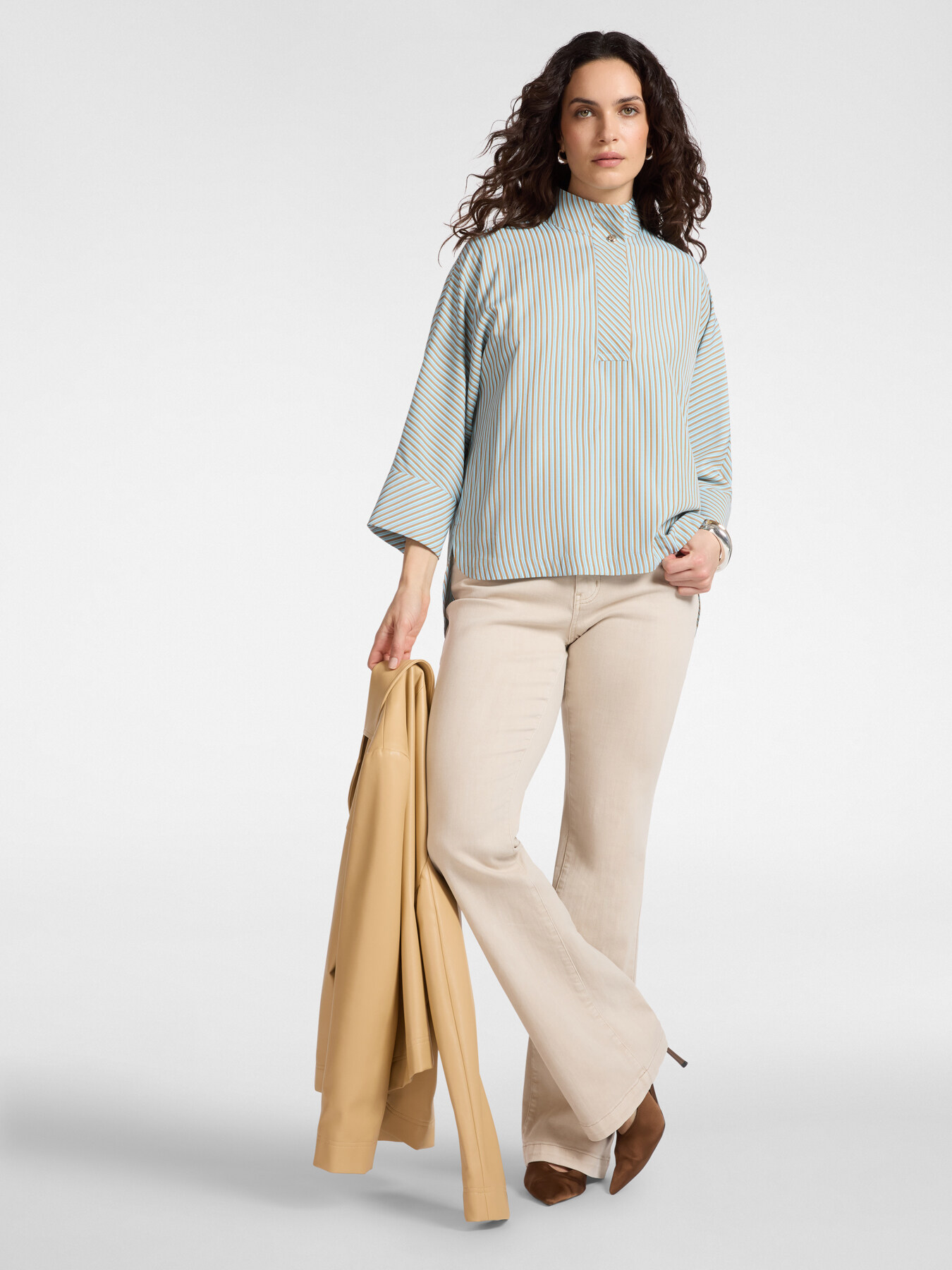 Gestreifte Boxy-Bluse image number 2