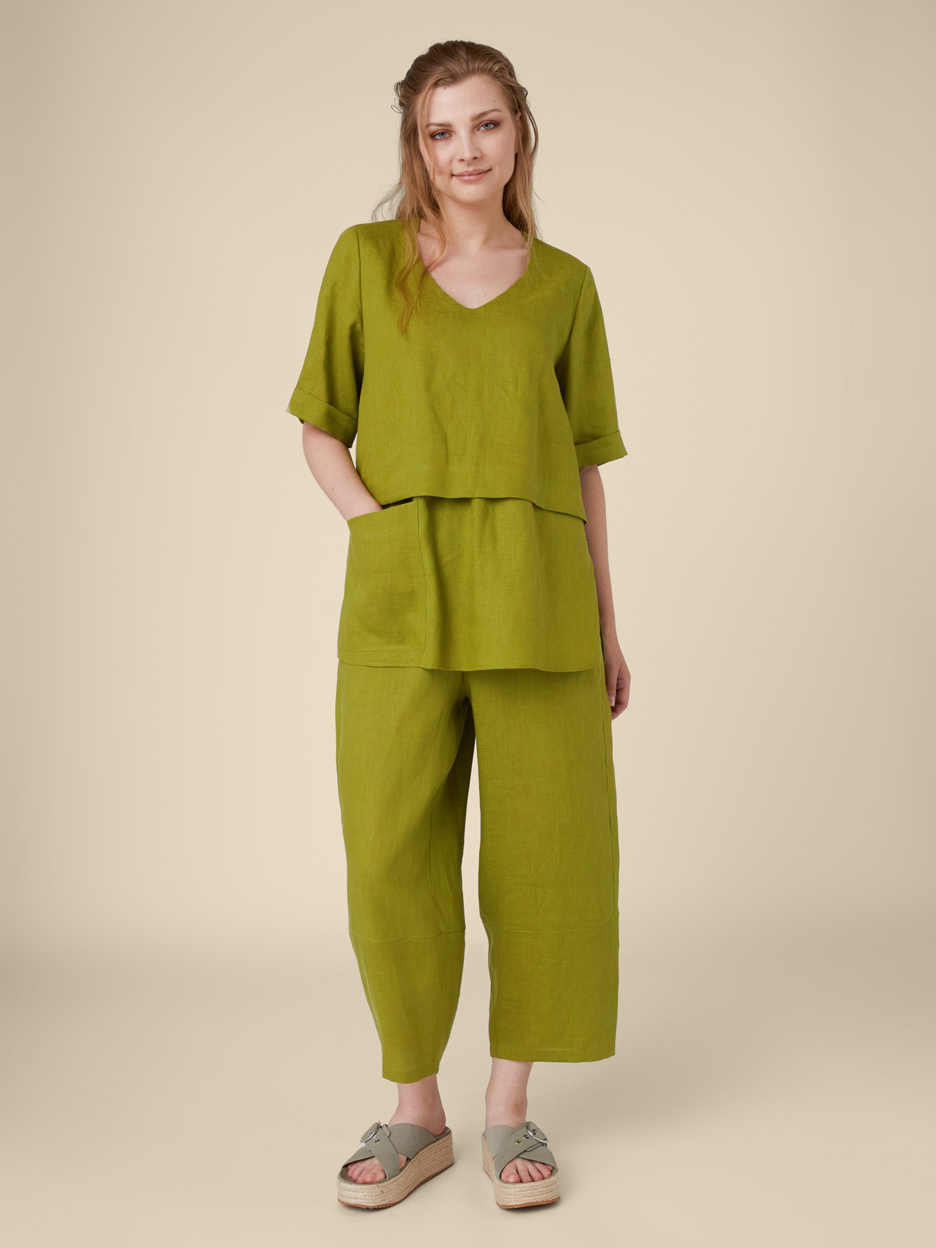 Pure linen slouchy trousers image number 0