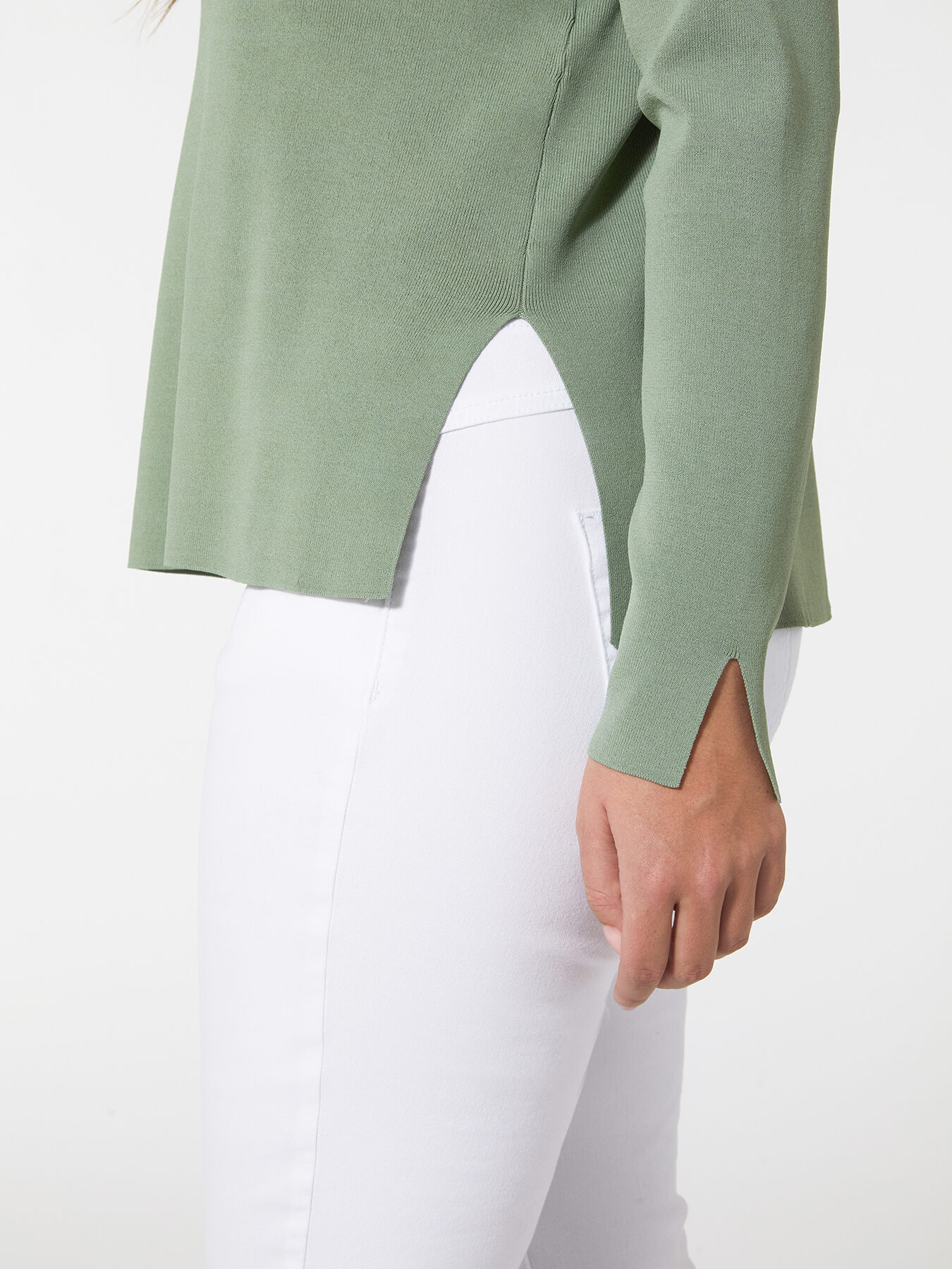 Maglia con scollo a barchetta image number 3