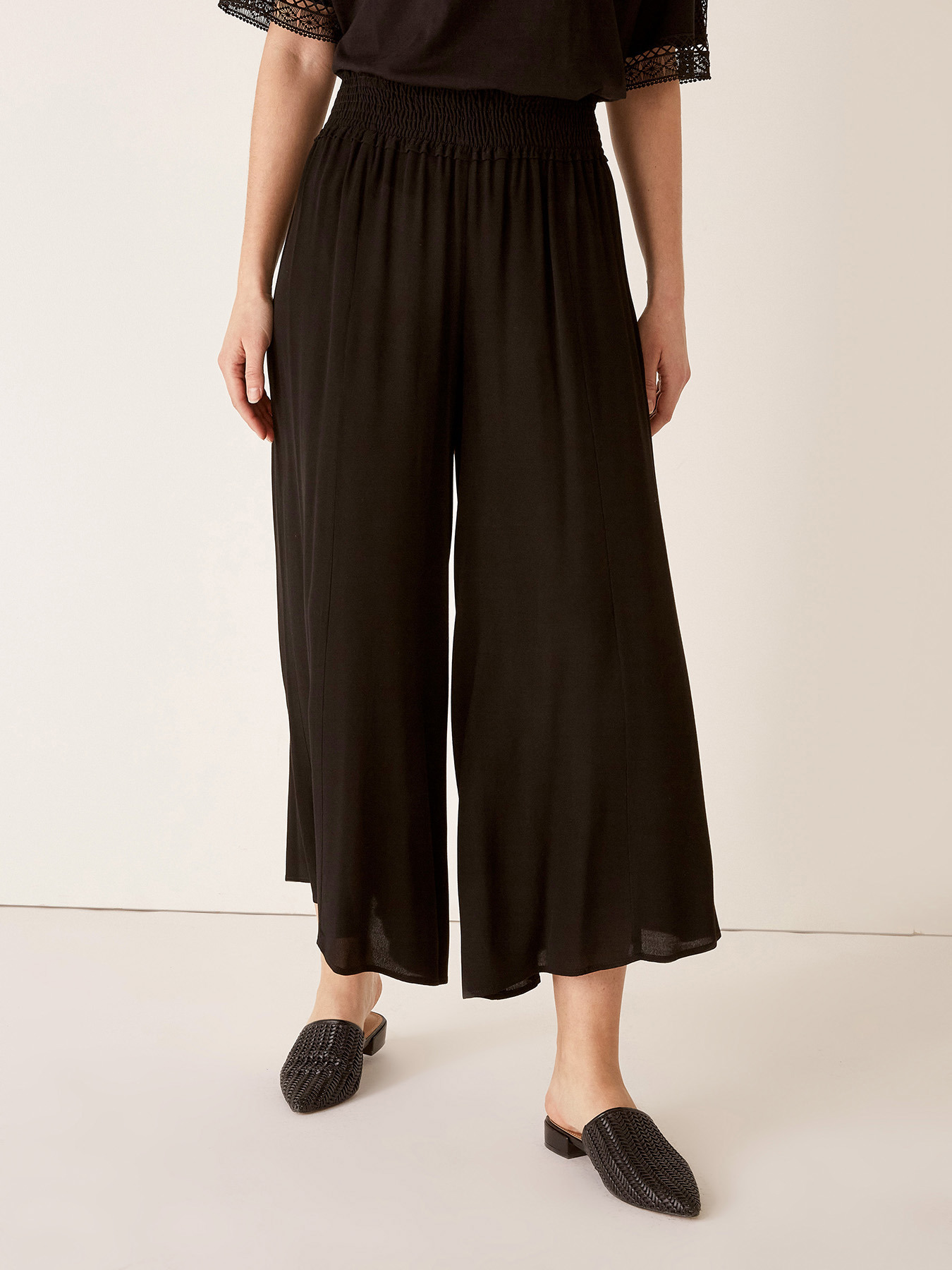 Marocain cropped divided skirt image number 2