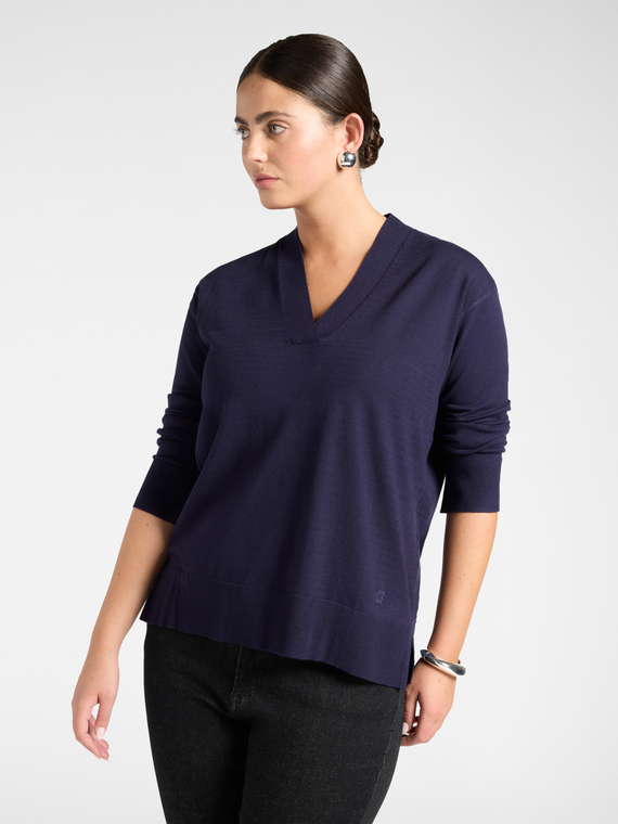 Viskose-Strickpullover mit V-Ausschnitt