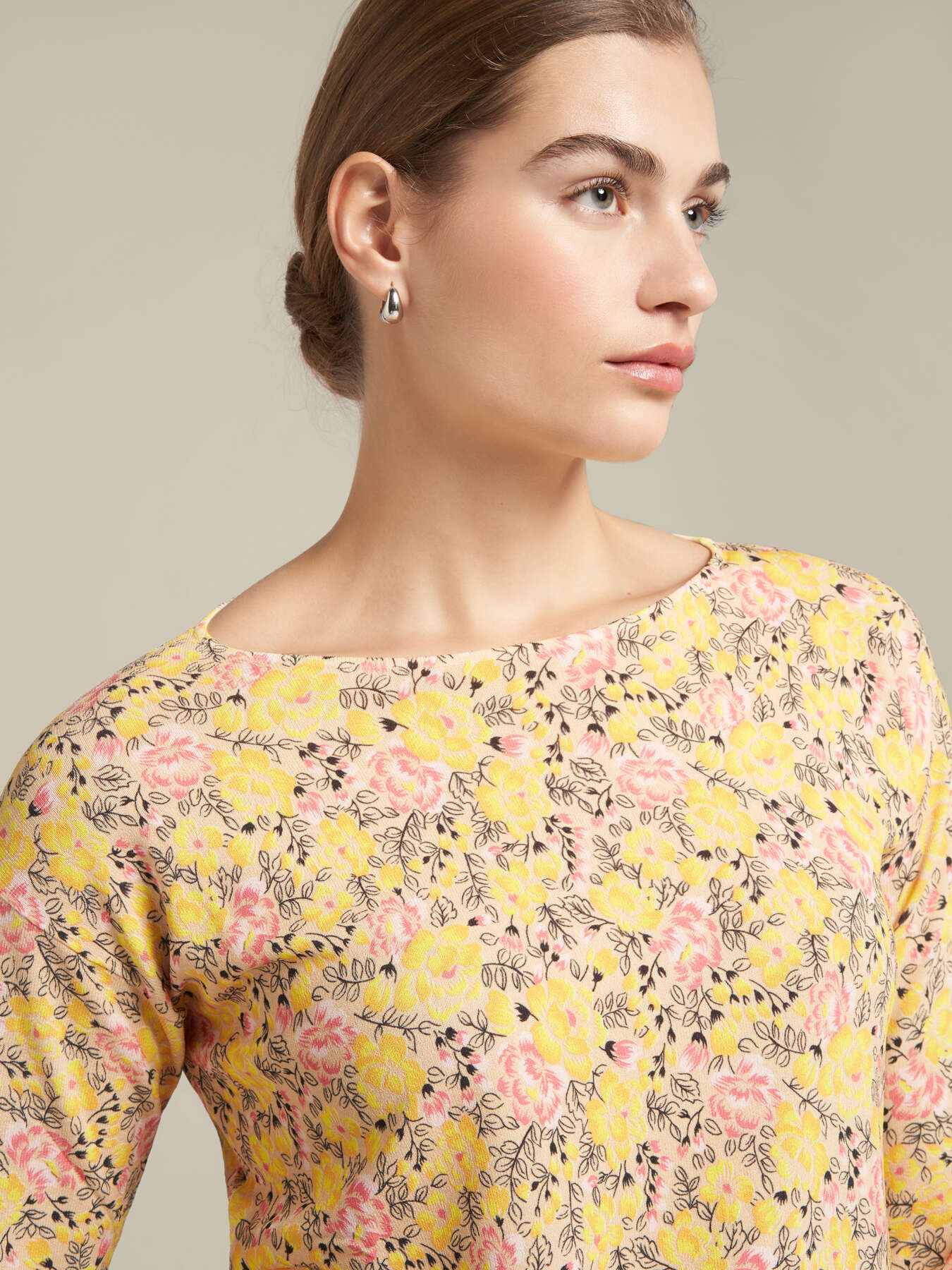 Pullover mit Blumenmuster image number 2