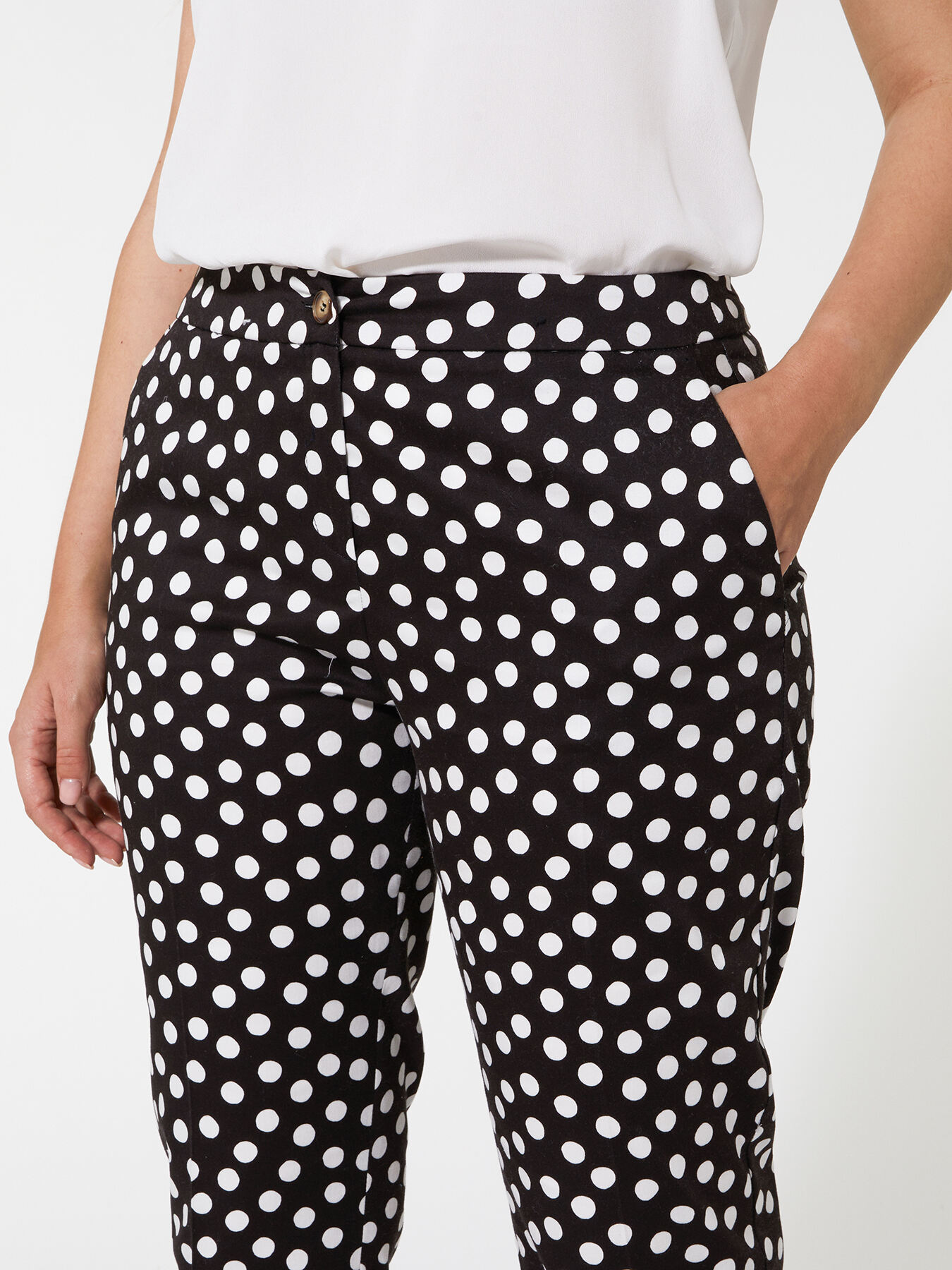Pantalones de raso estampado image number 3