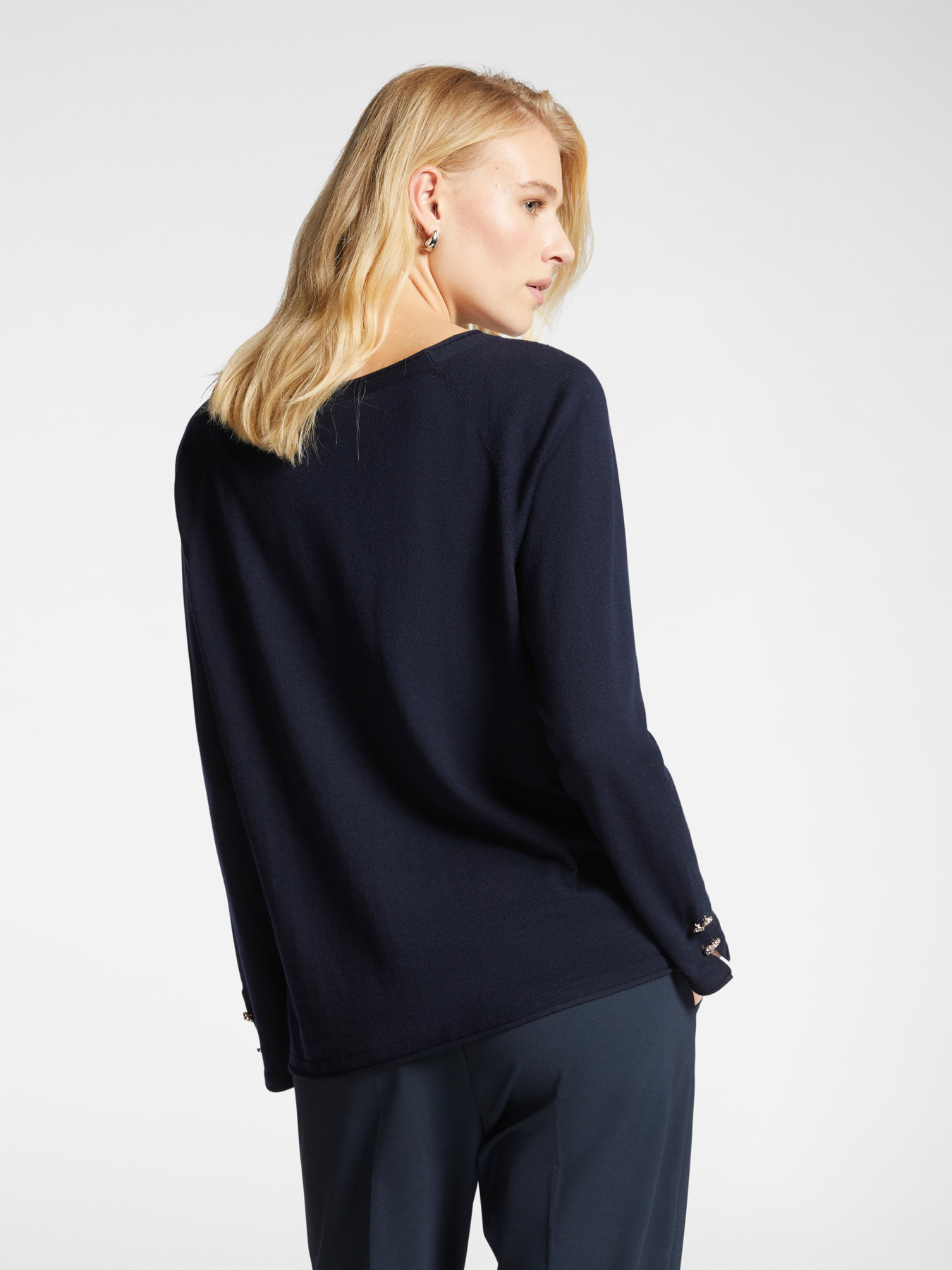 Pullover aus Wolle und Viskose image number 1