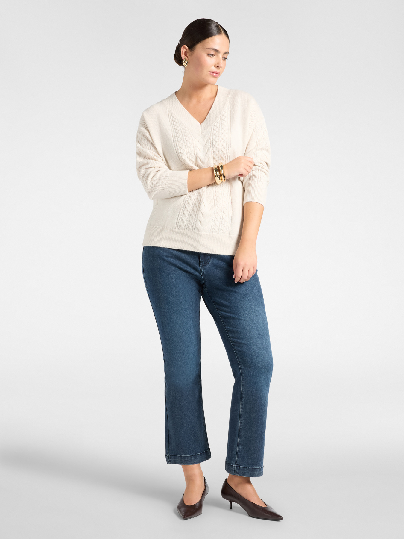 Zopfstrickpullover aus Wolle mit V-Ausschnitt image number 2