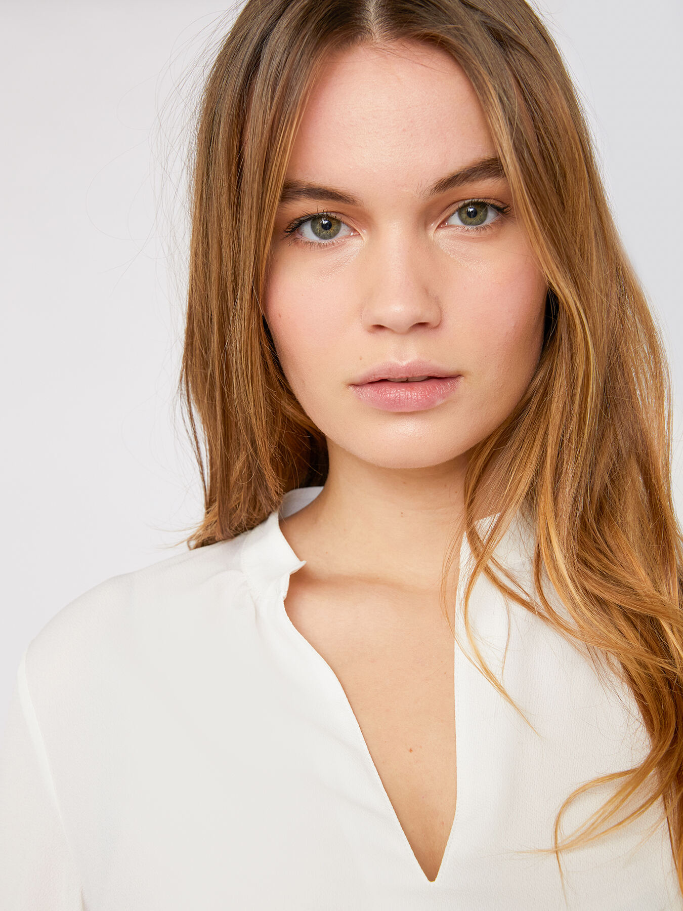 Blusa acampanada con mangas de tres cuartos image number 3