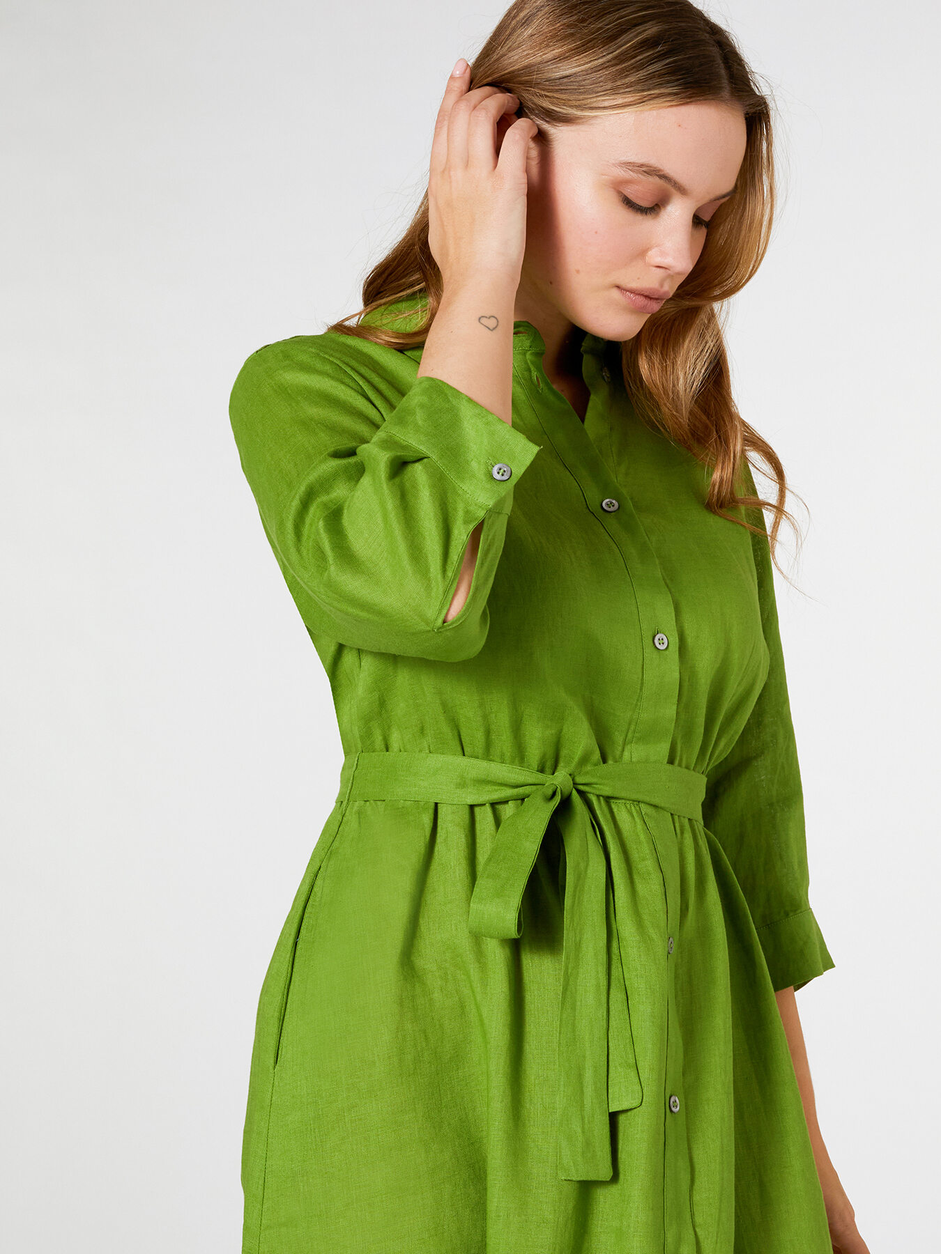 Abito lungo in lino ricamato image number 2