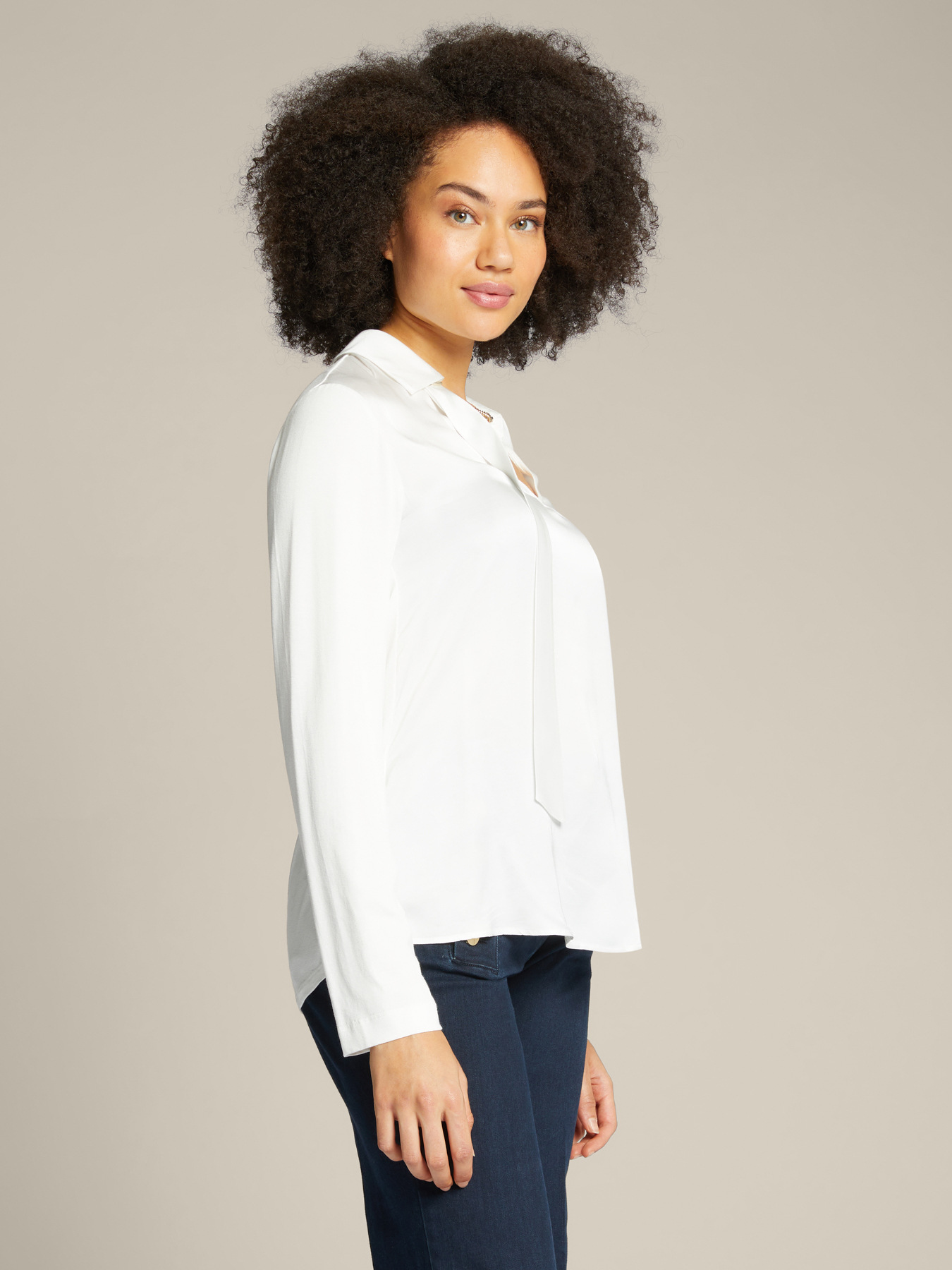 Blusa em ECOVERO™ com faixa image number 0