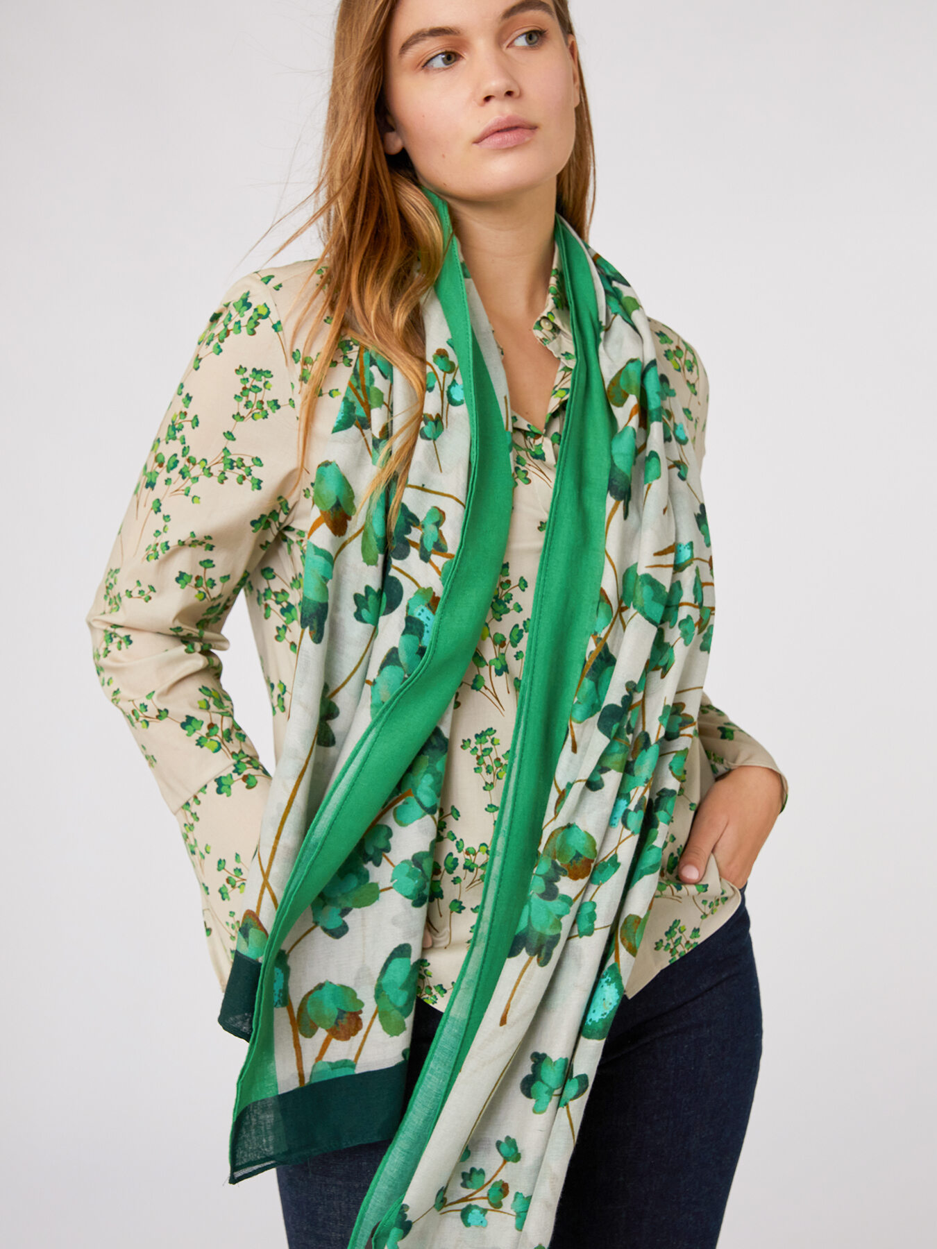 Printed stole image number 0