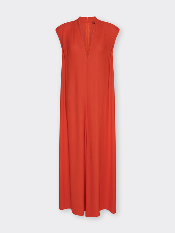 Sleeveless jumpsuit in cr&ecirc;pe de chine