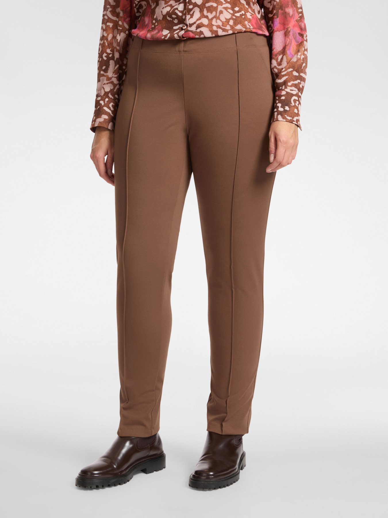 Pantaloni slim in punto Milano image number 2