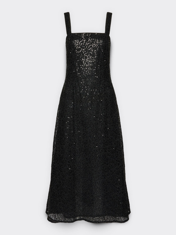 Robe en dentelle et paillettes