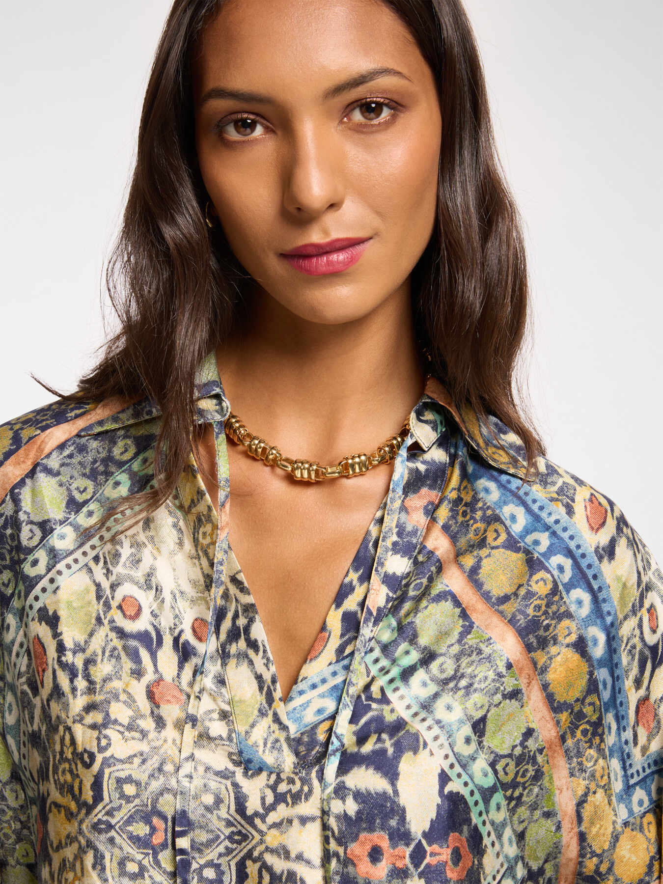 Printed shirt with laces image number 3