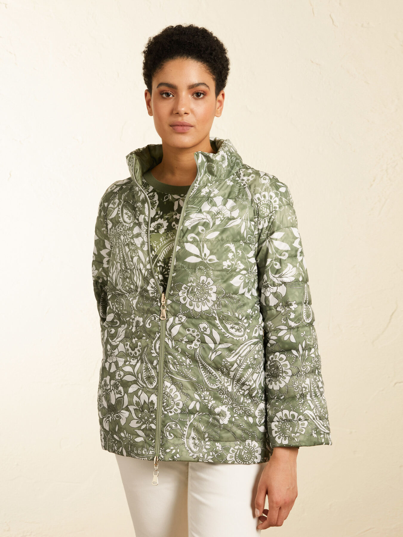 Lightweight reversible jacket image number 0