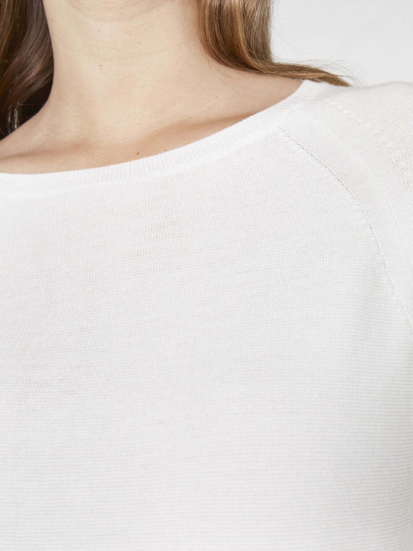 Pullover aus Viskose, Baumwolle und Seide image number 3