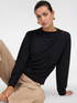 T-shirt mista modal com decote canoa image number 0