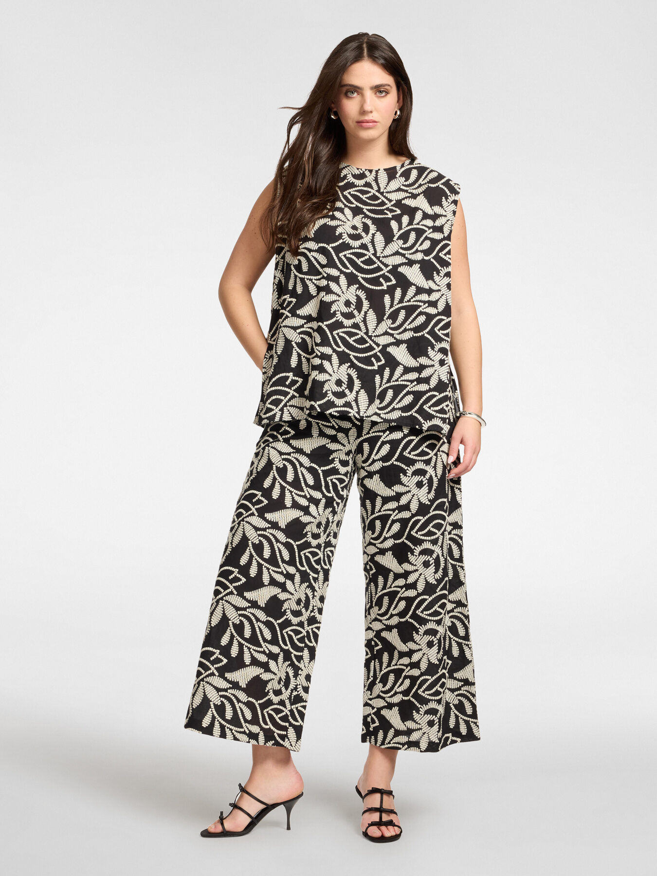 Besticktes Top image number 2