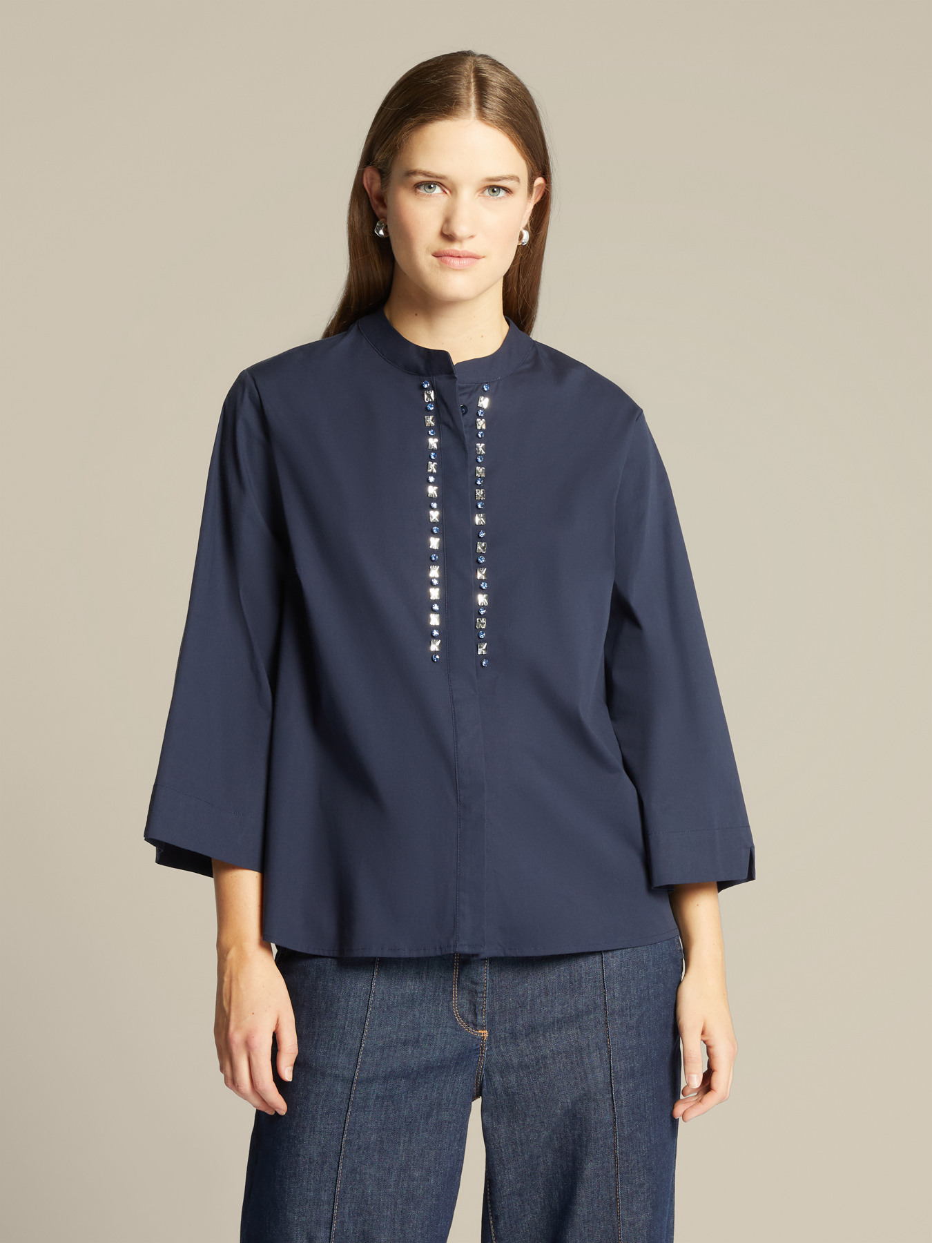 Camicia ricamata in cotone stretch image number 0