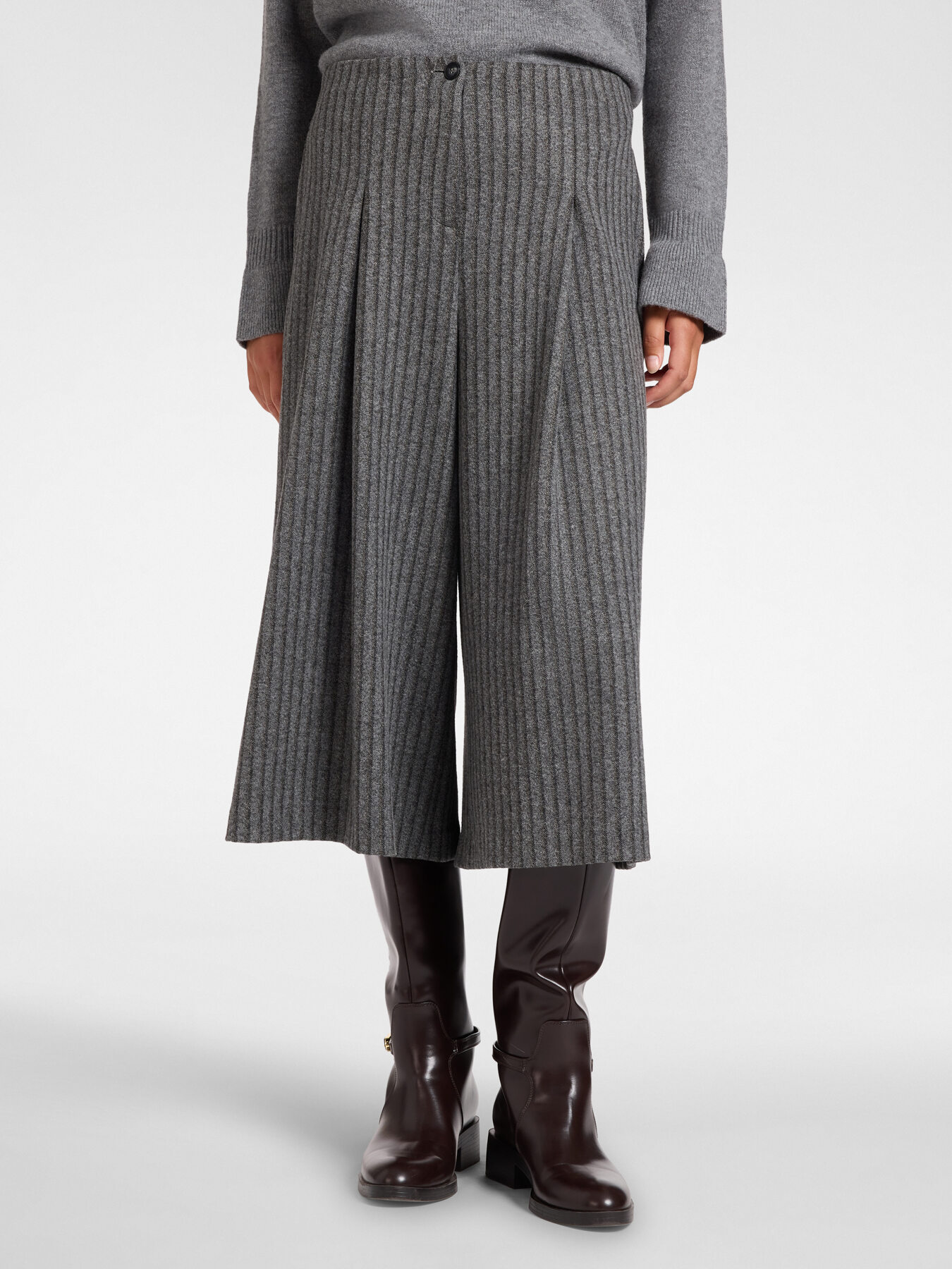 Pantalon cropped ray&eacute; jacquard image number 2