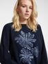 Pull avec broderie florale image number 3