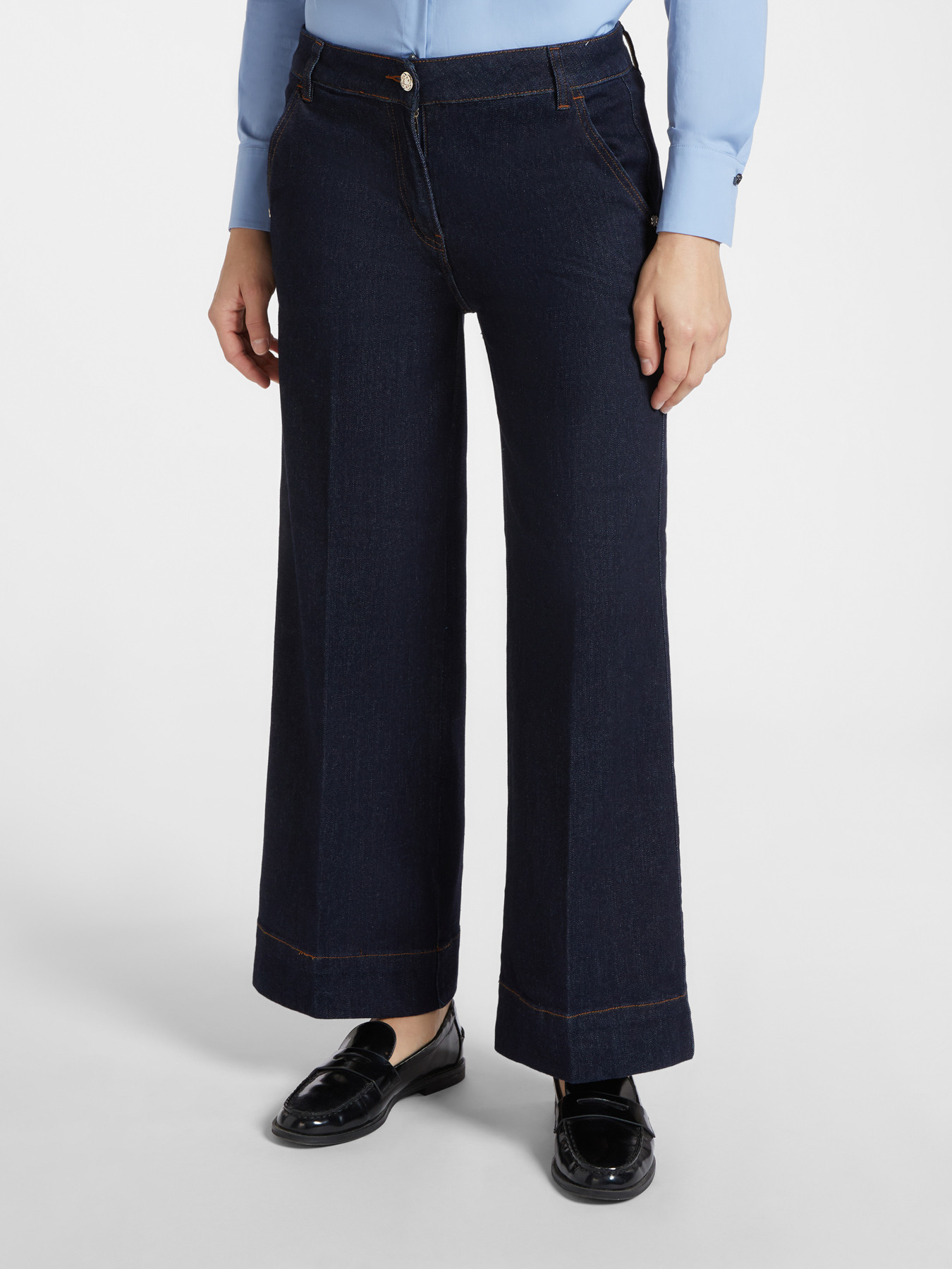 Vaqueros cropped image number 2