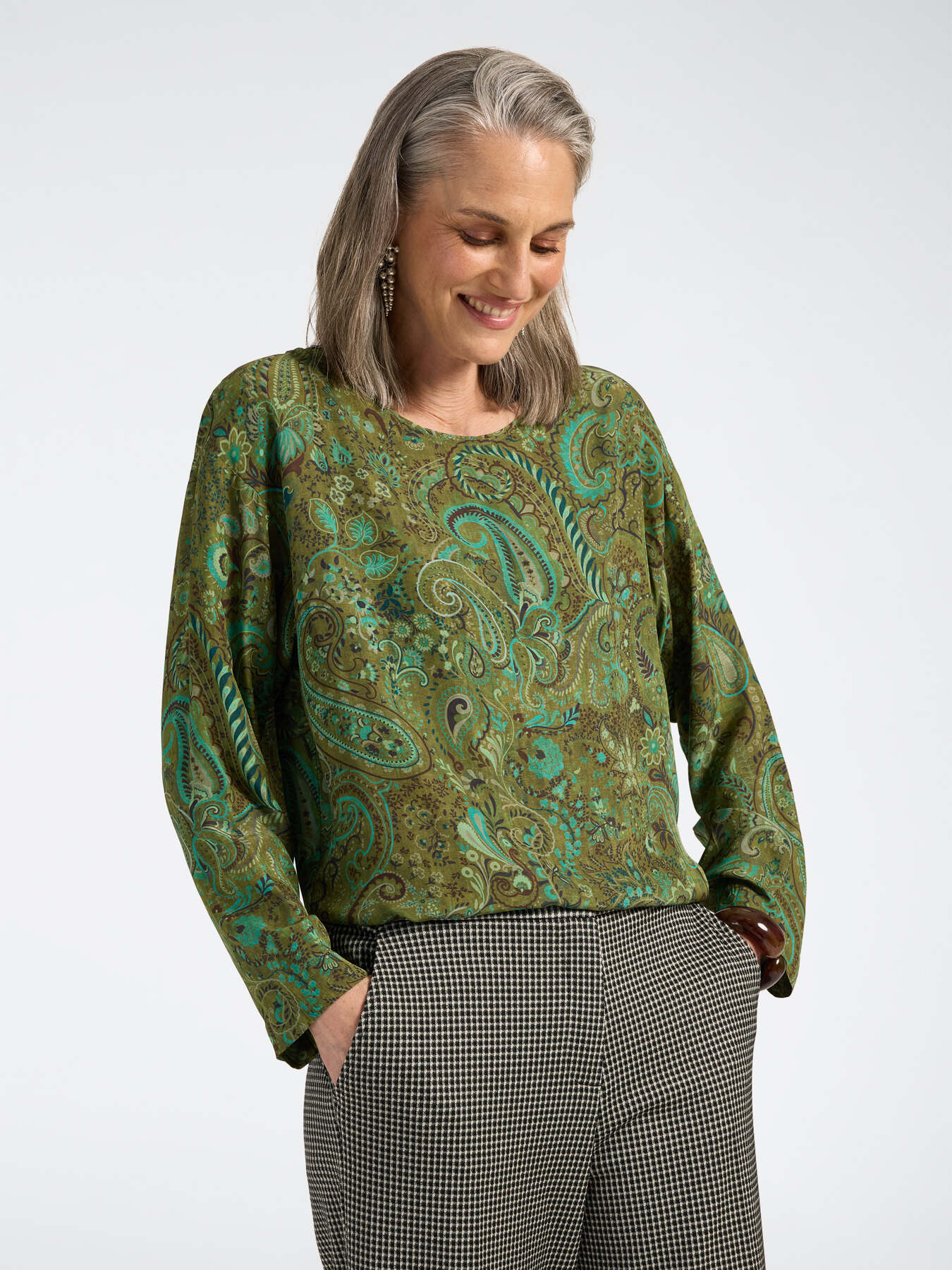 Blouse en viscose imprim&eacute;e paisley image number 0