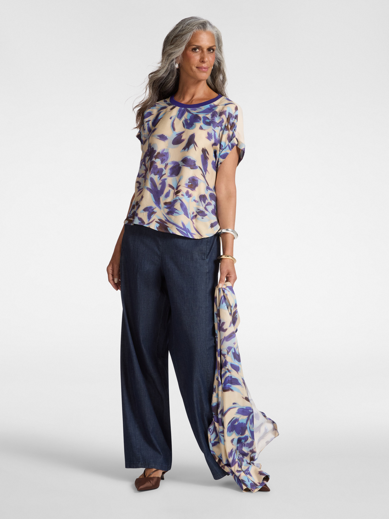 Two-fabric t-shirt with print image number 2