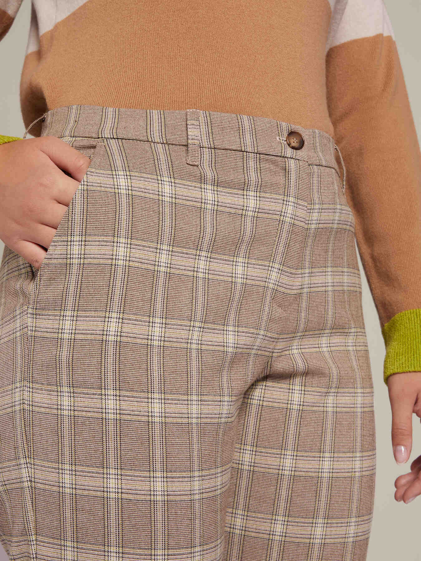 Pantaloni check image number 3