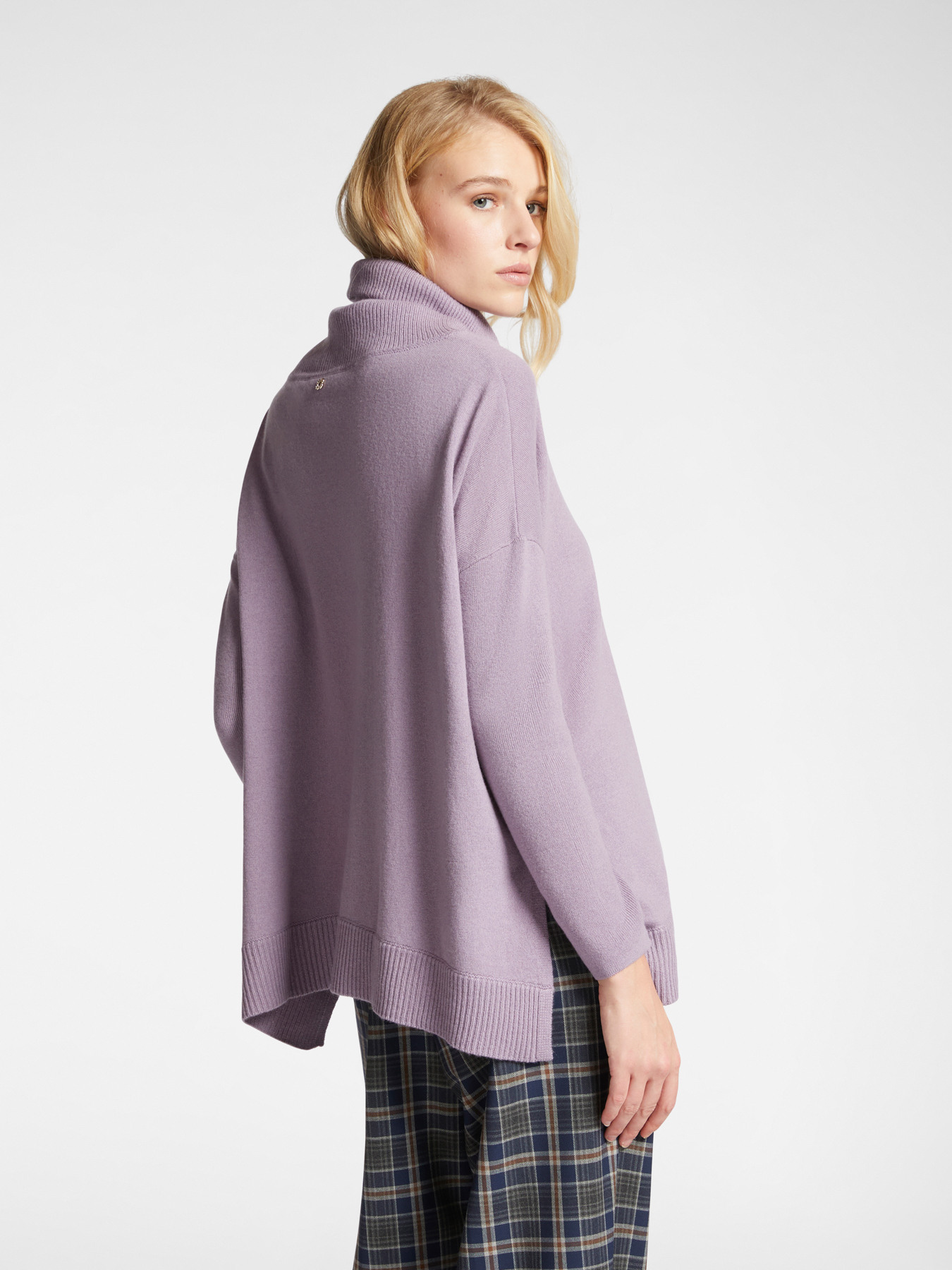 Oversize-Pullover aus Wolle mit Kn&ouml;pfen image number 1