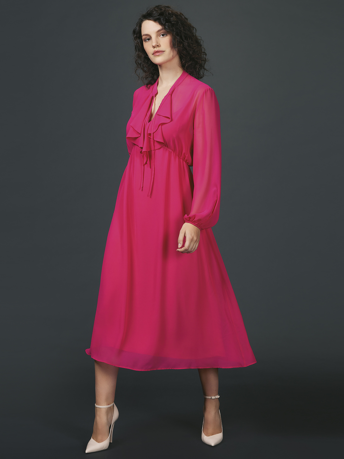 Abito in georgette con jabot image number 0