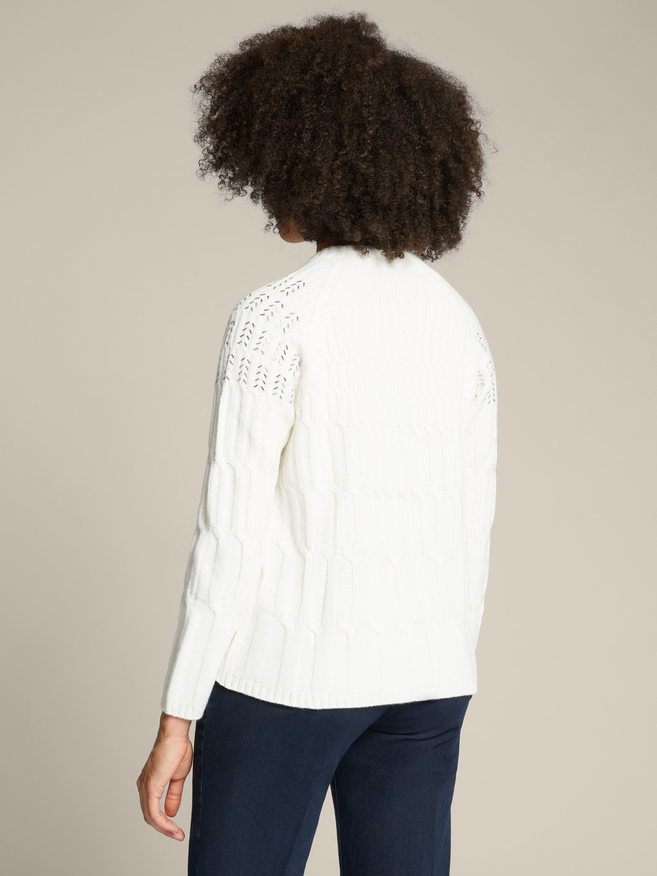 Sustainable wool sweater with applications image number 2