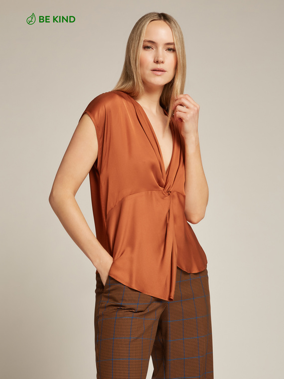 Top with ECOVERO™ viscose draping
