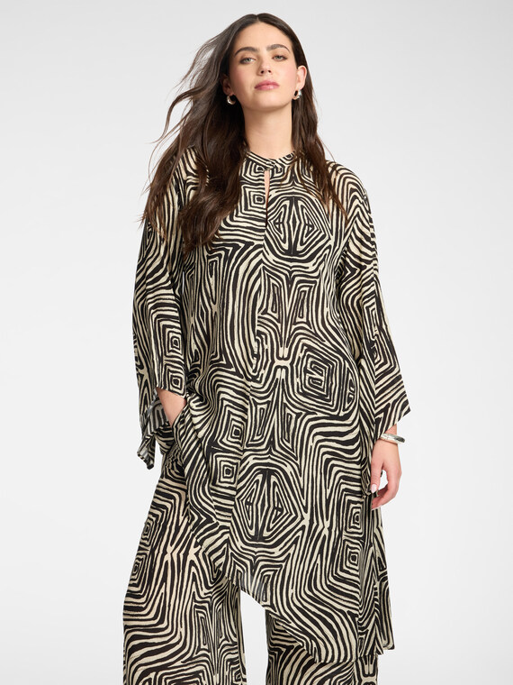 Blusa lunga stampata in viscosa