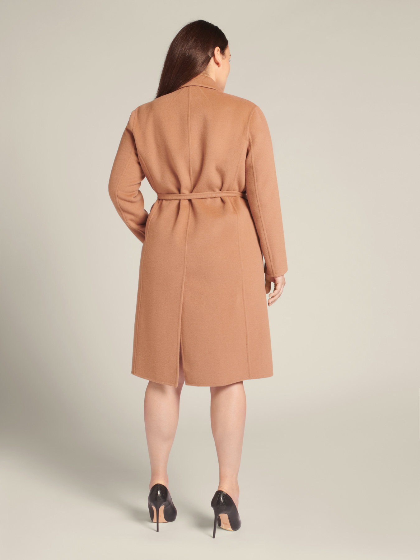 Sobretuto duplo com acabamento à mão image number 3