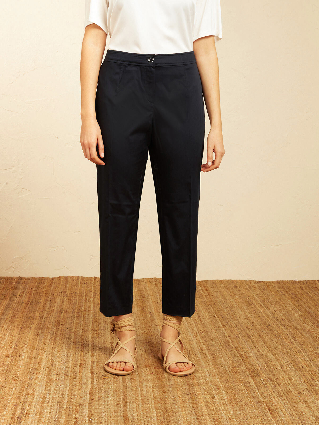 Straight-leg satin trousers image number 3