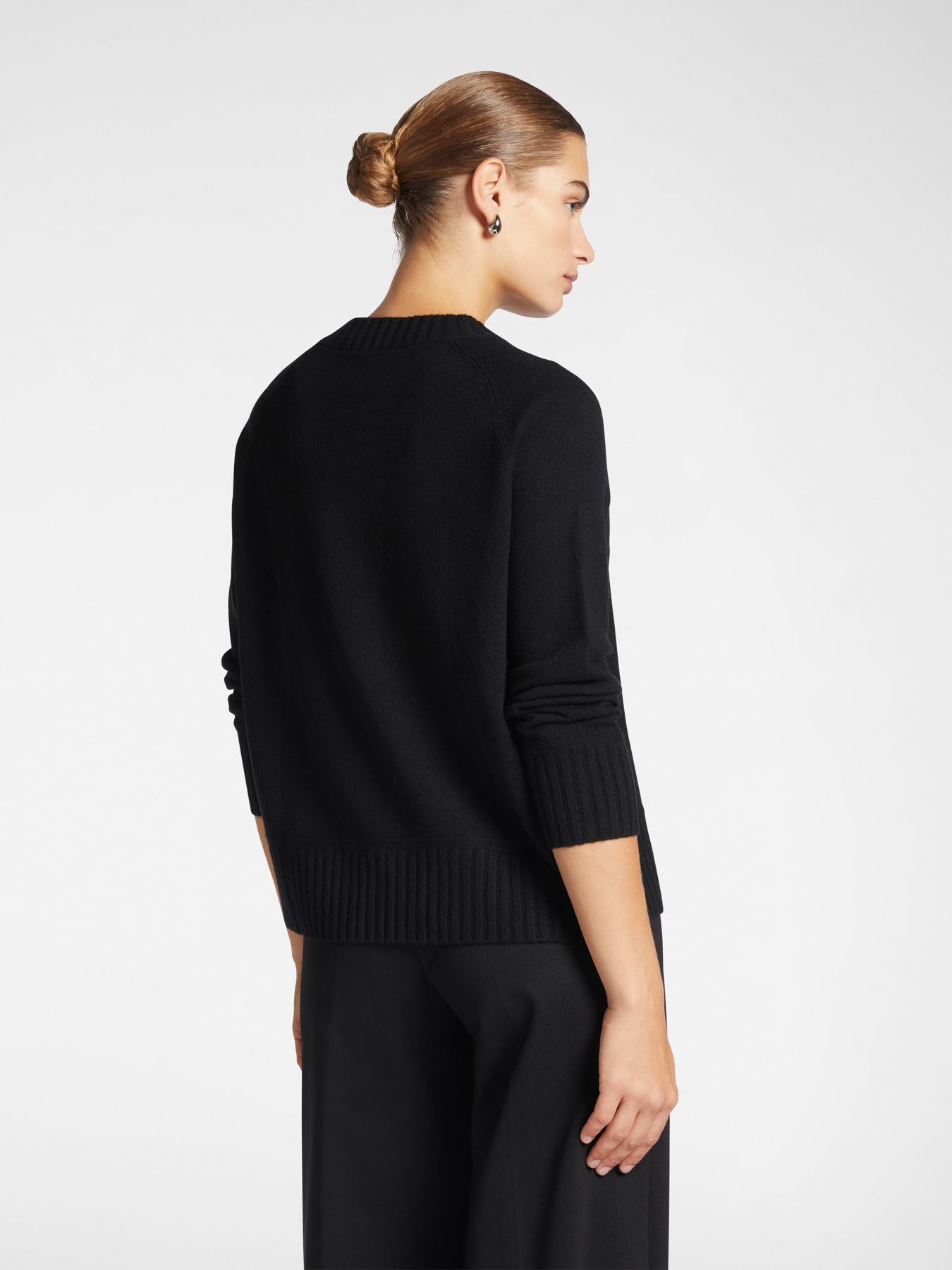 Wool sweater with dragonfly