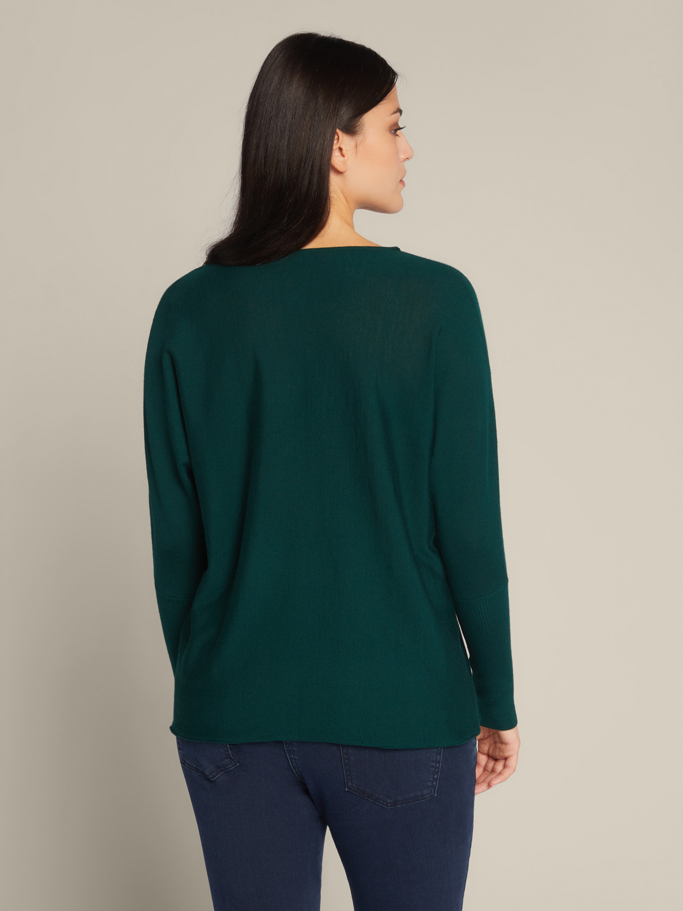 Wollpullover mit U-Boot-Ausschnitt image number 1