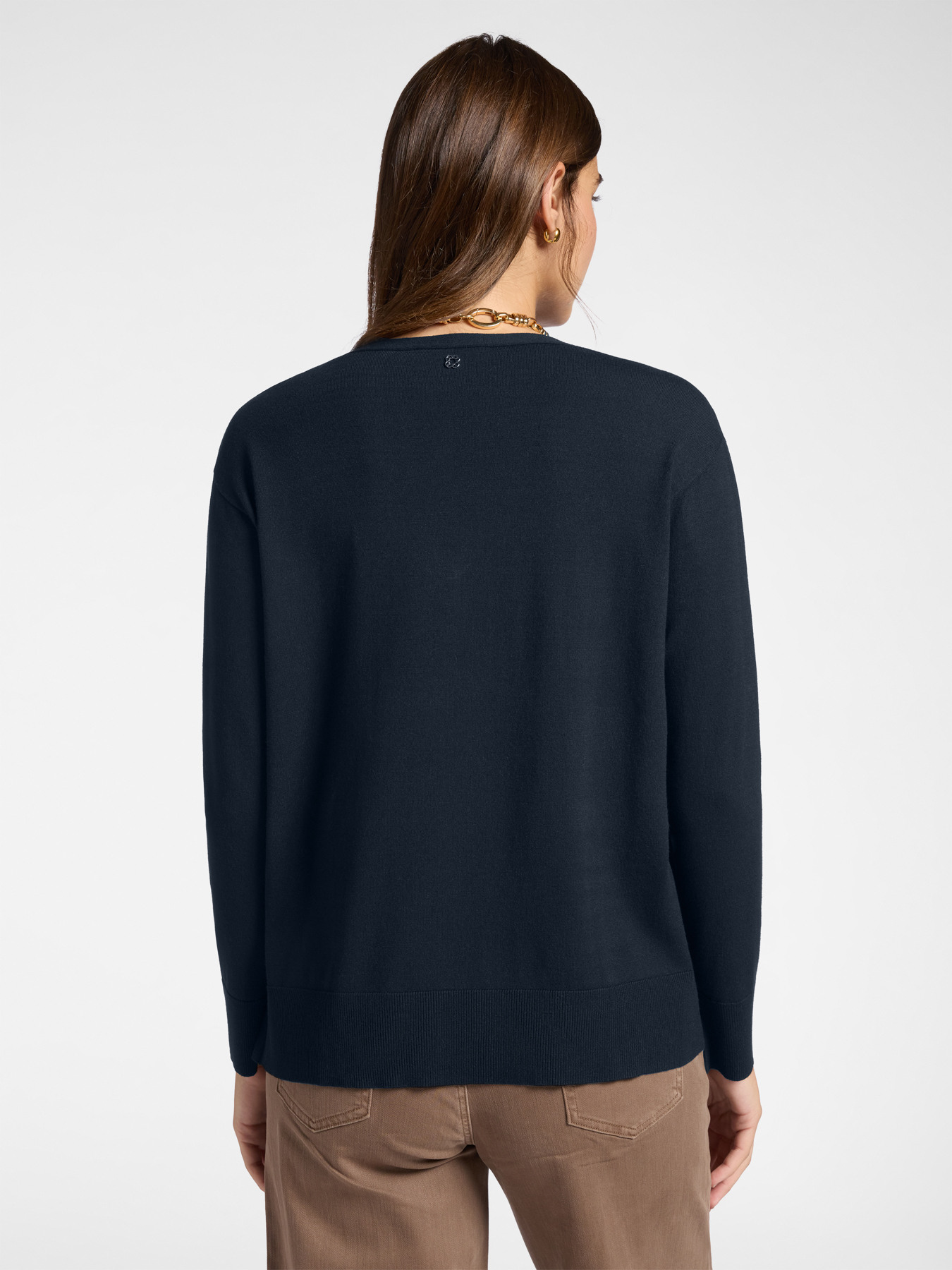 Maglia con scollo a V image number 1