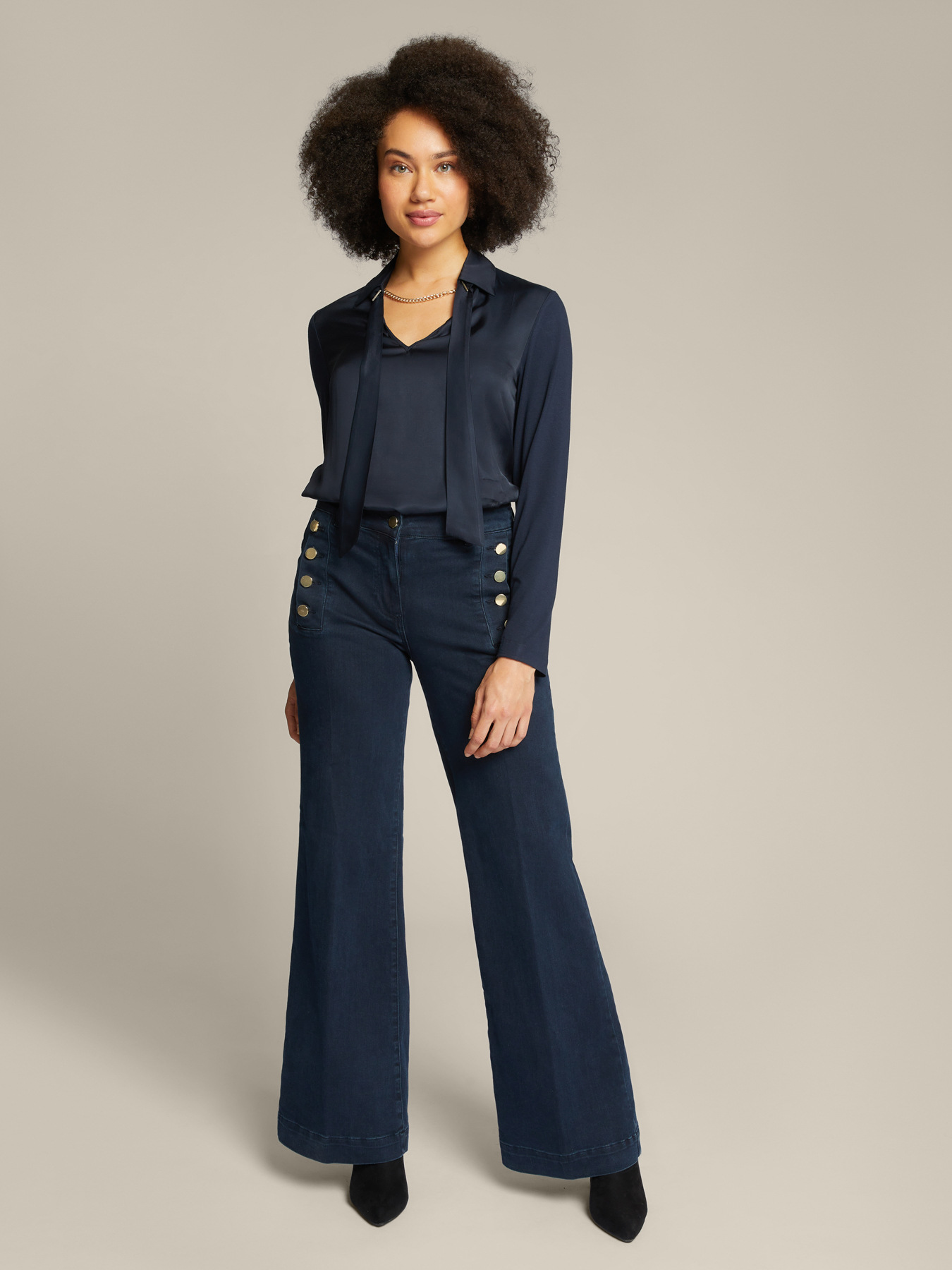 Blusa em ECOVERO™ com faixa image number 5