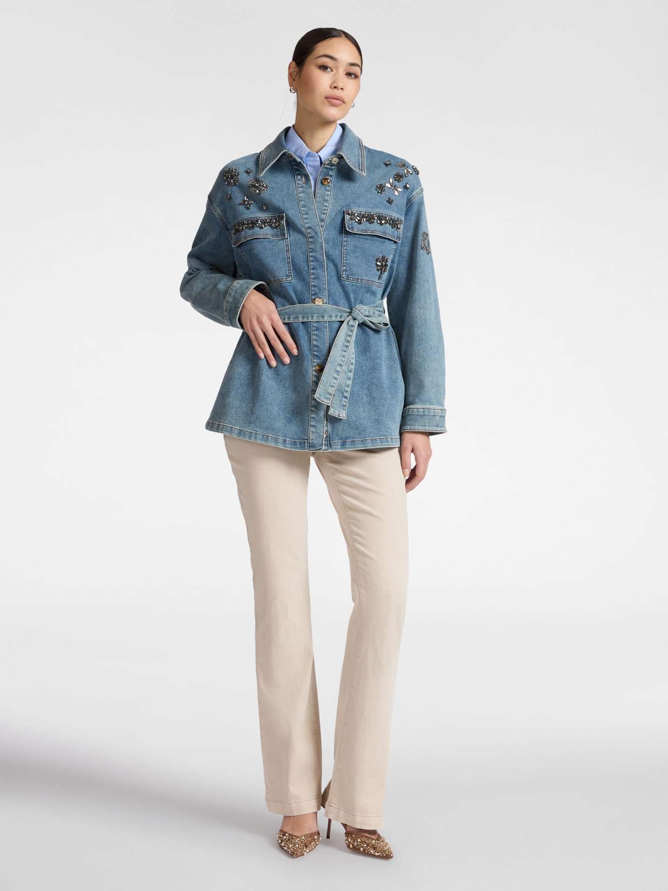 Denim jacket with appliqu&eacute;s image number 2