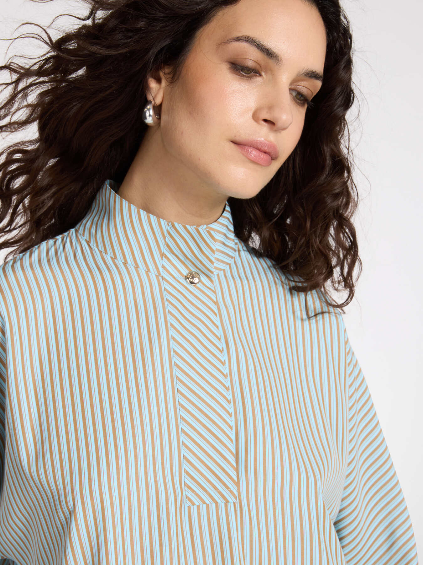 Blusa boxy rigata image number 3