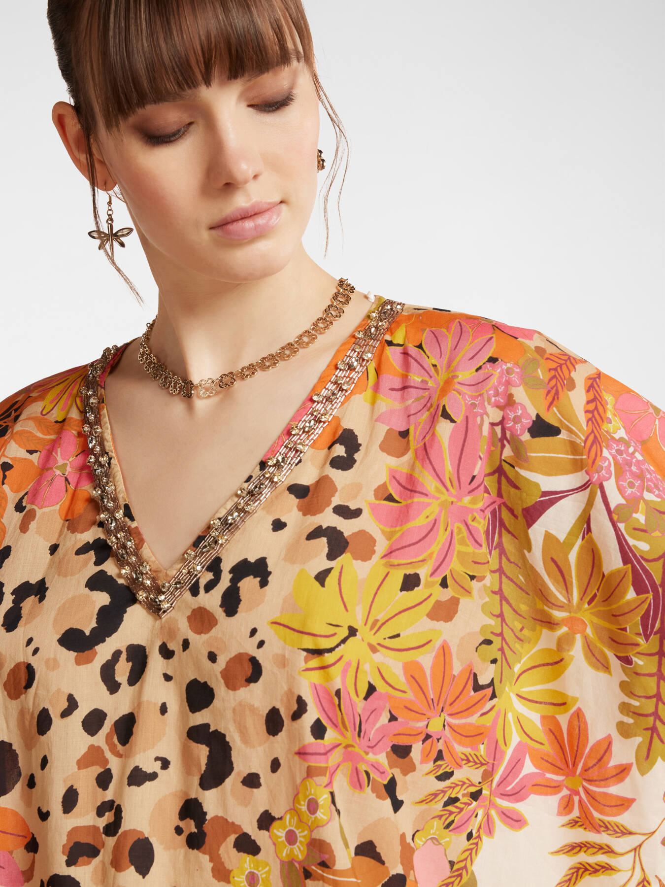 Printed and embroidered caftan image number 4